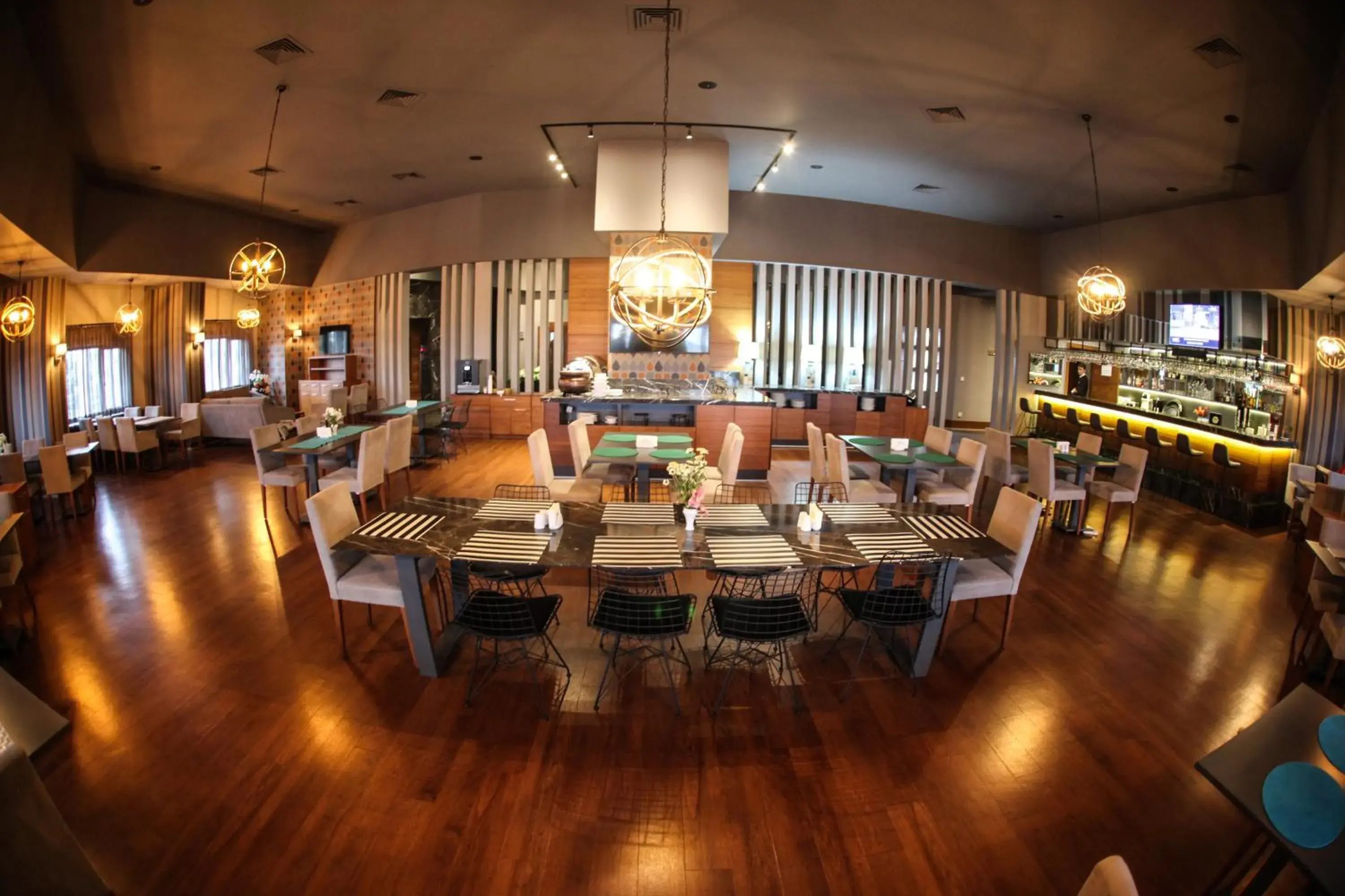 Restaurant/places to eat in Hotel Yayoba Restaurant/places to eat in Hotel Yayoba