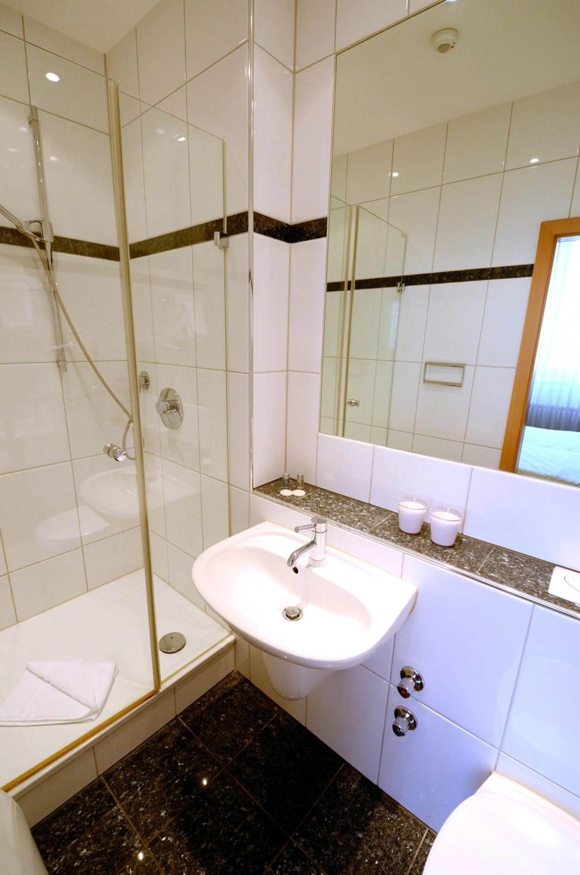 Bathroom in Hotel Altbacher Hof