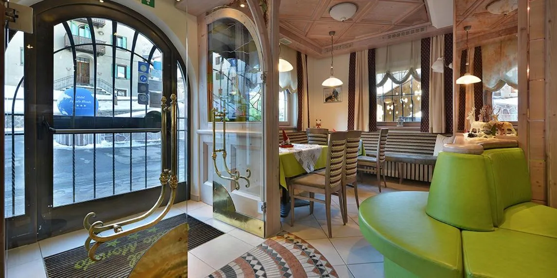 Lounge or bar in Hotel Piccolo Mondo