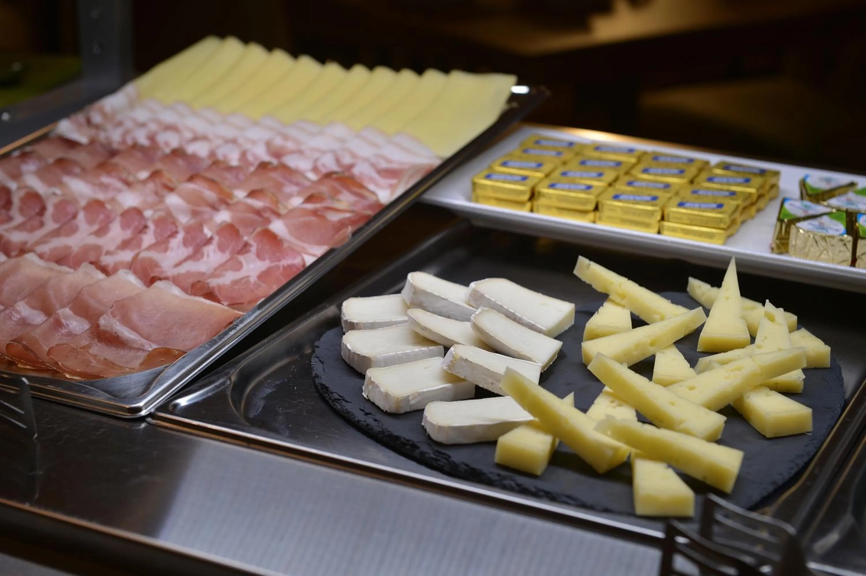 Buffet breakfast in Hotel Piccolo Mondo