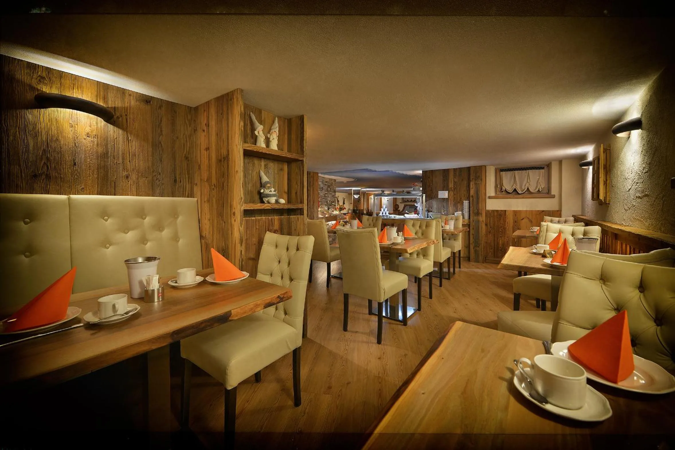 Breakfast in Hotel Piccolo Mondo