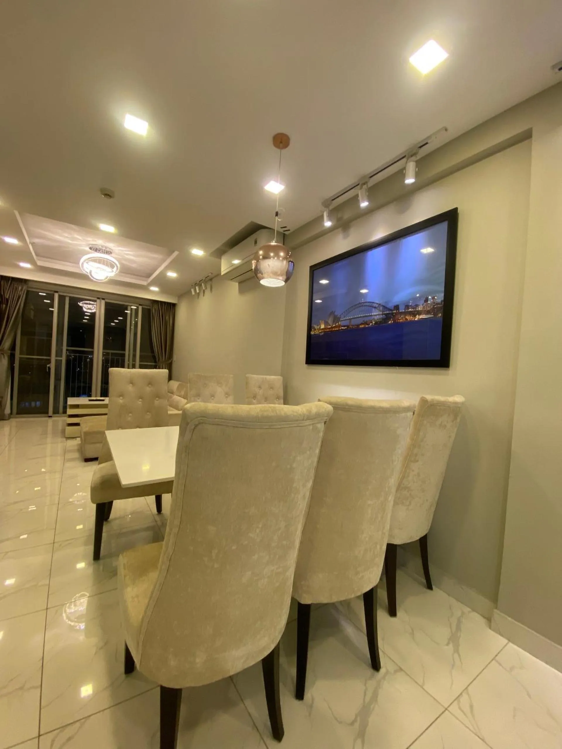 Scenic Valley Marvel