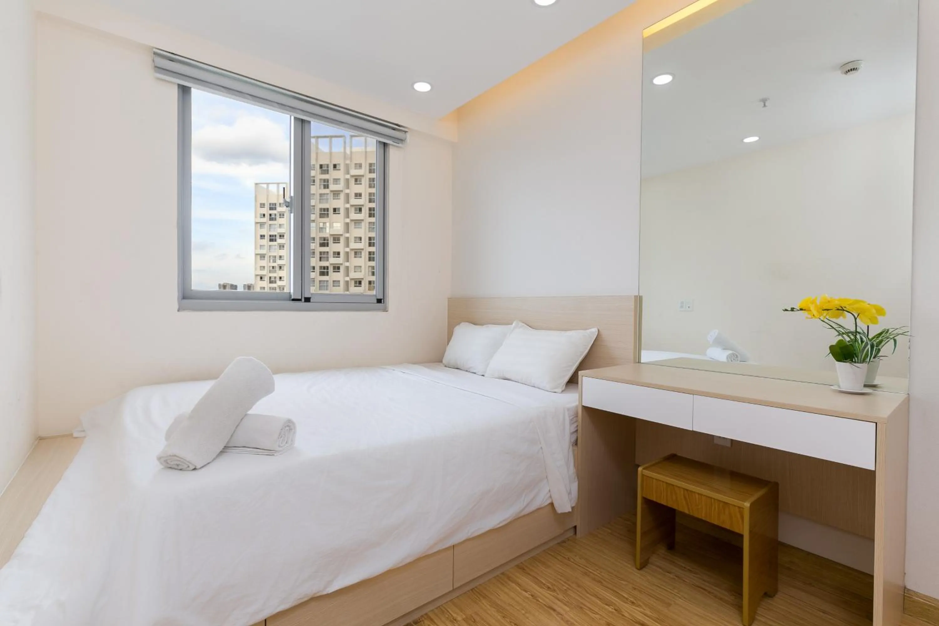 Bedroom, Bed in Scenic Valley Marvel