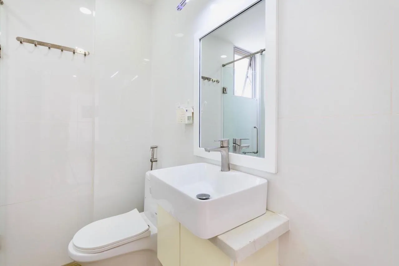 Bathroom in Scenic Valley Marvel