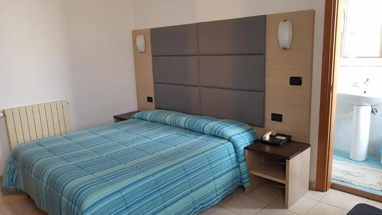 Winter, Bed in Hotel Patrizia