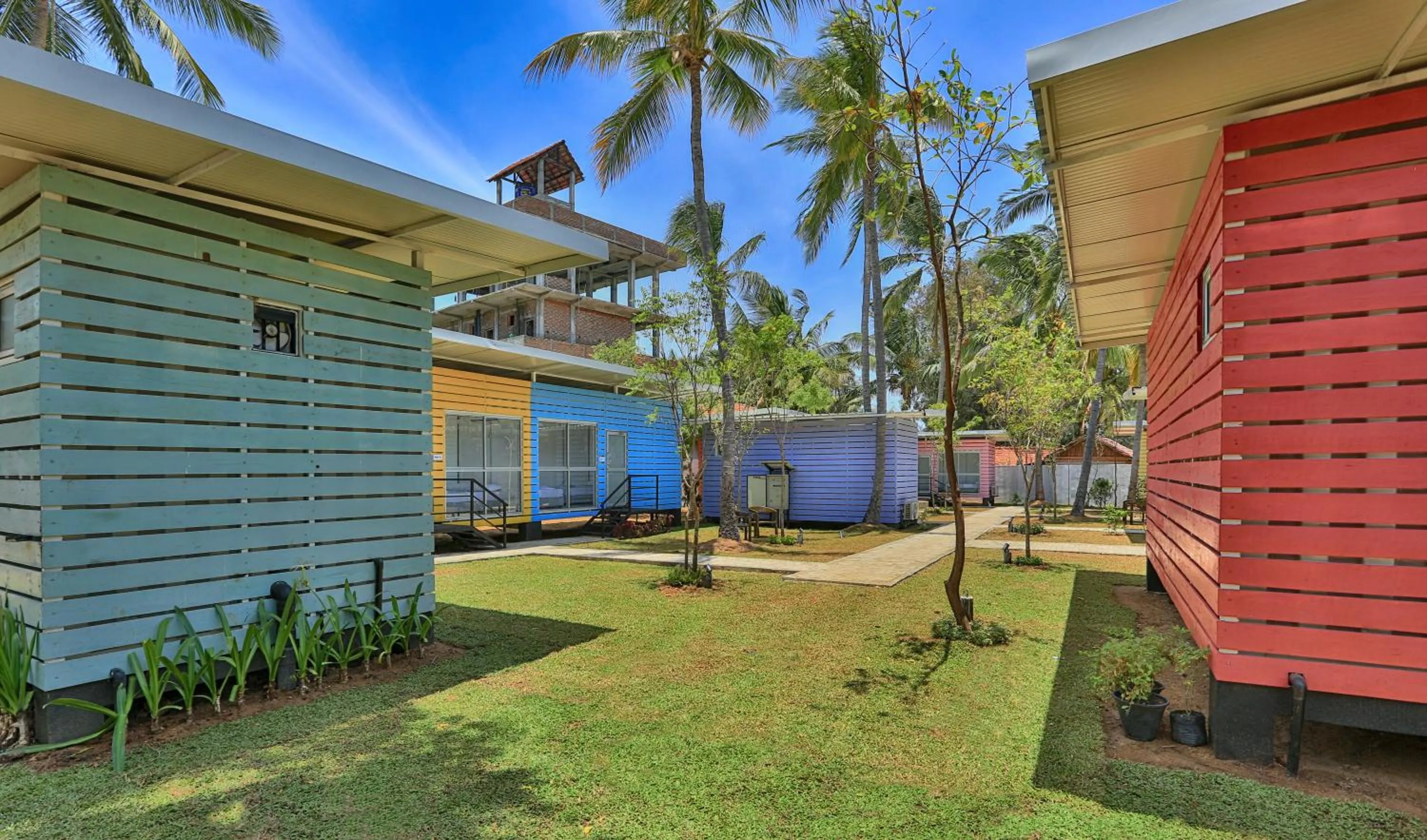 Garden in Arugambay PodBay