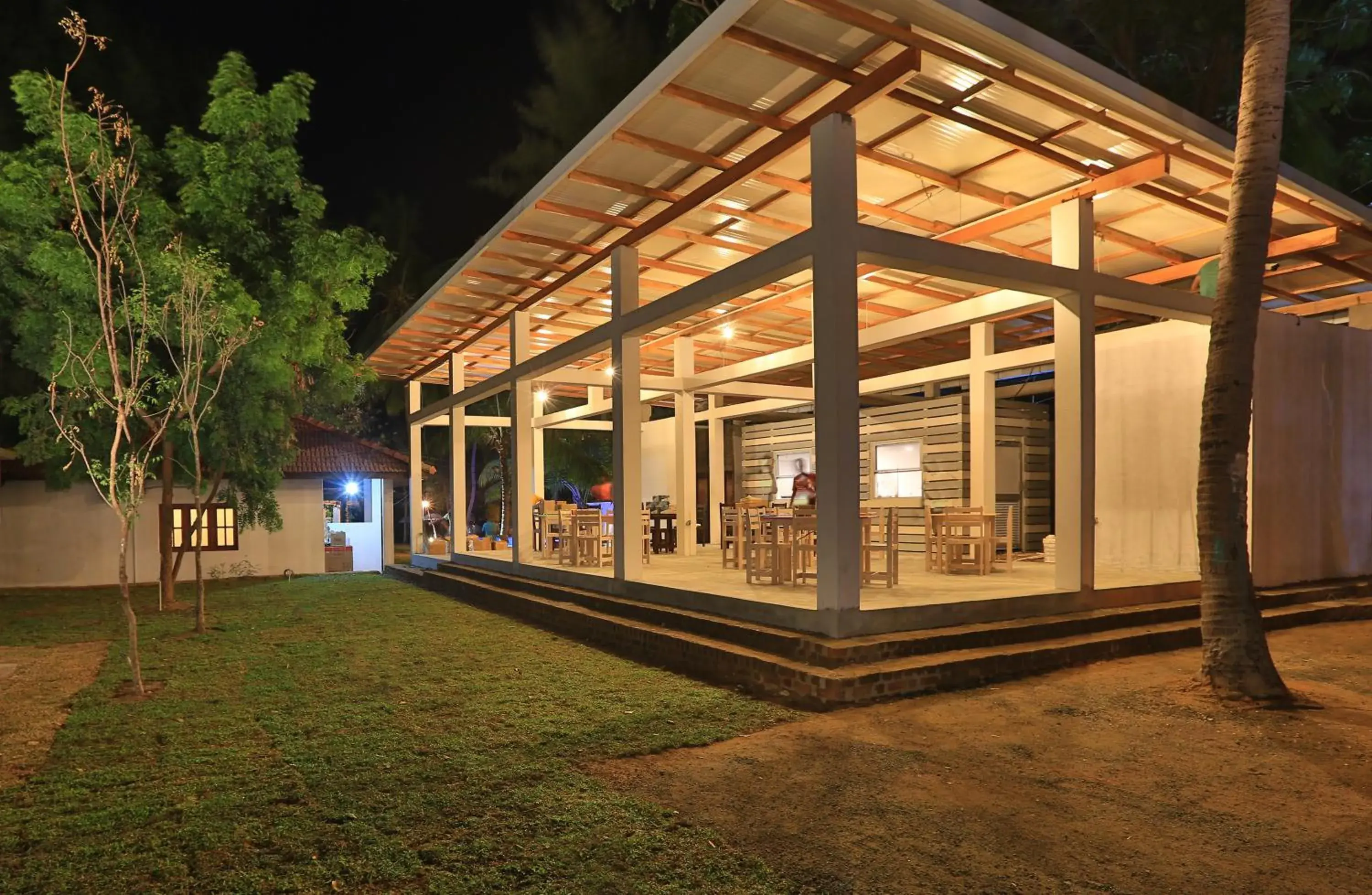 Restaurant/places to eat in Arugambay PodBay Restaurant/places to eat in Arugambay PodBay