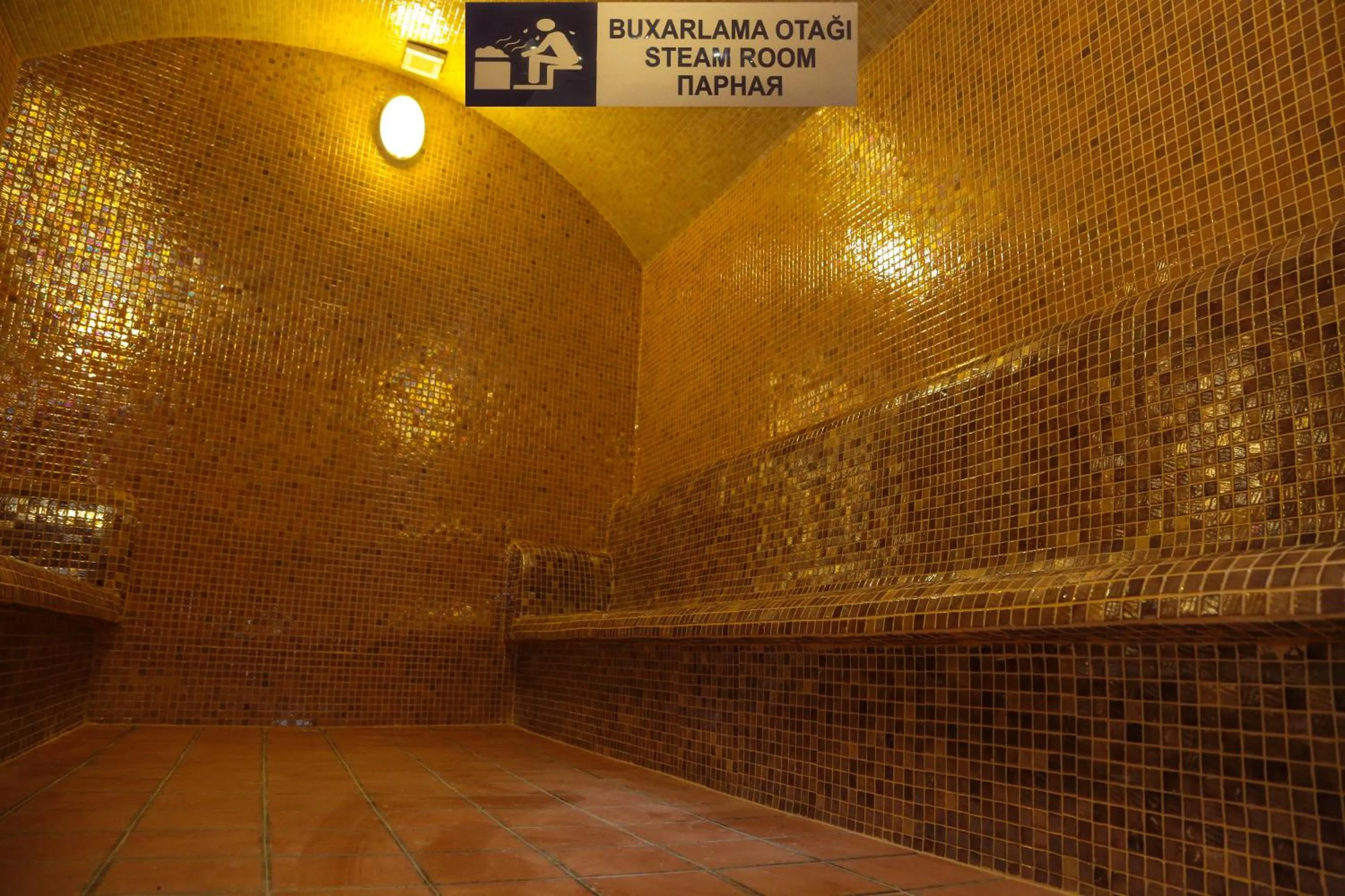 Spa and wellness centre/facilities in Royal Hotel