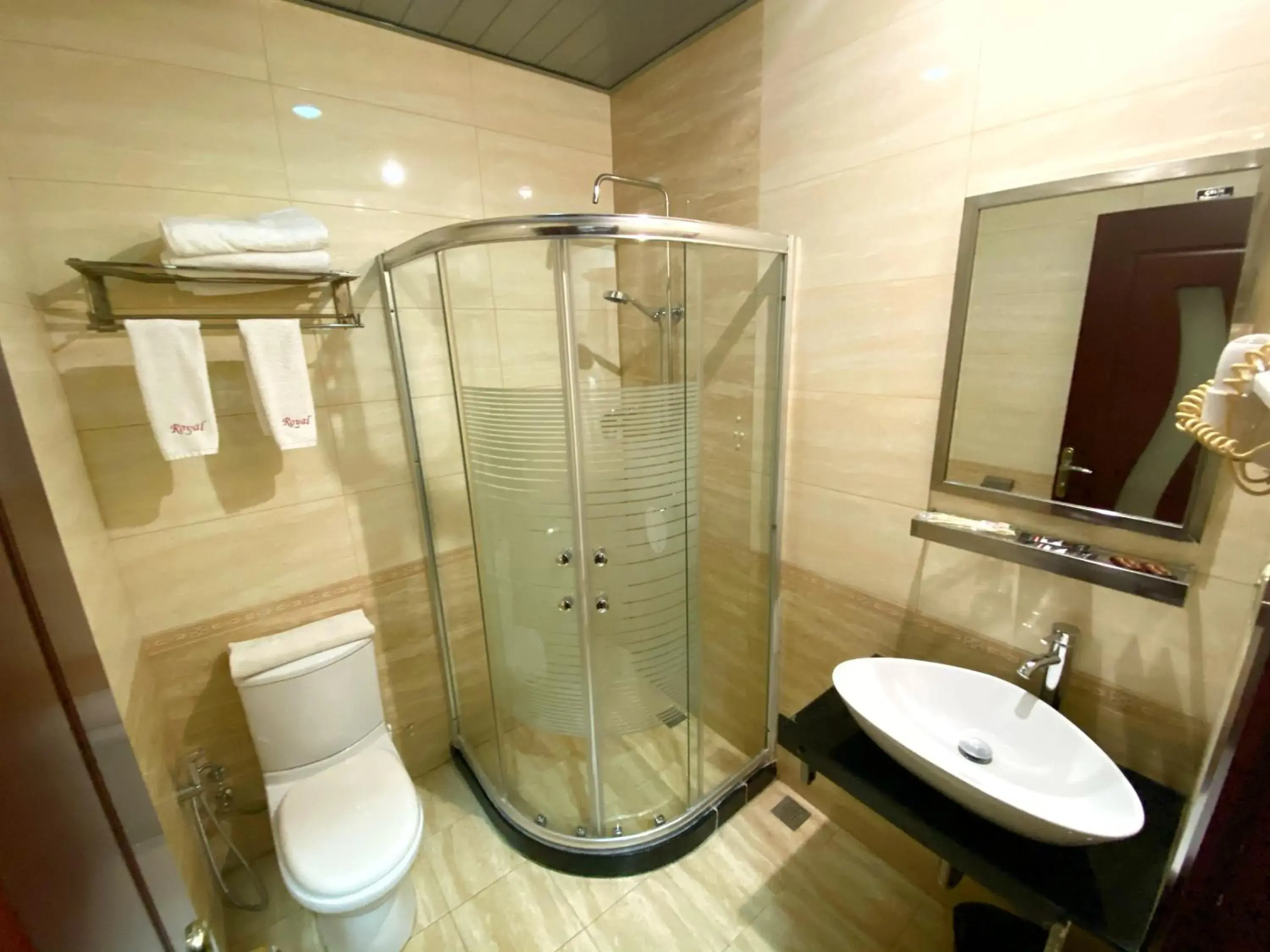 Standard Single Room in Royal Hotel Standard Single Room in Royal Hotel