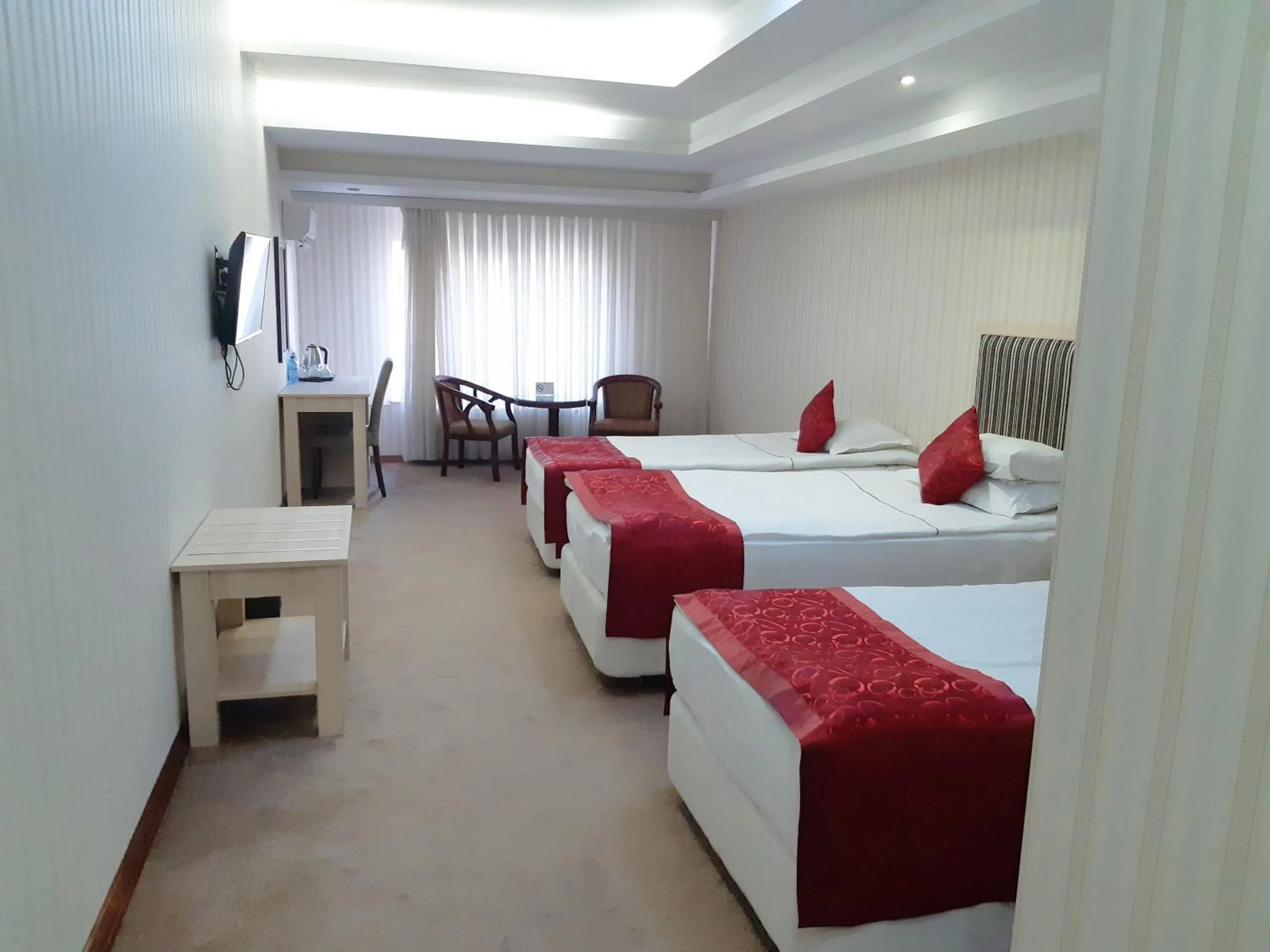 Photo of the whole room, Bed in Royal Hotel