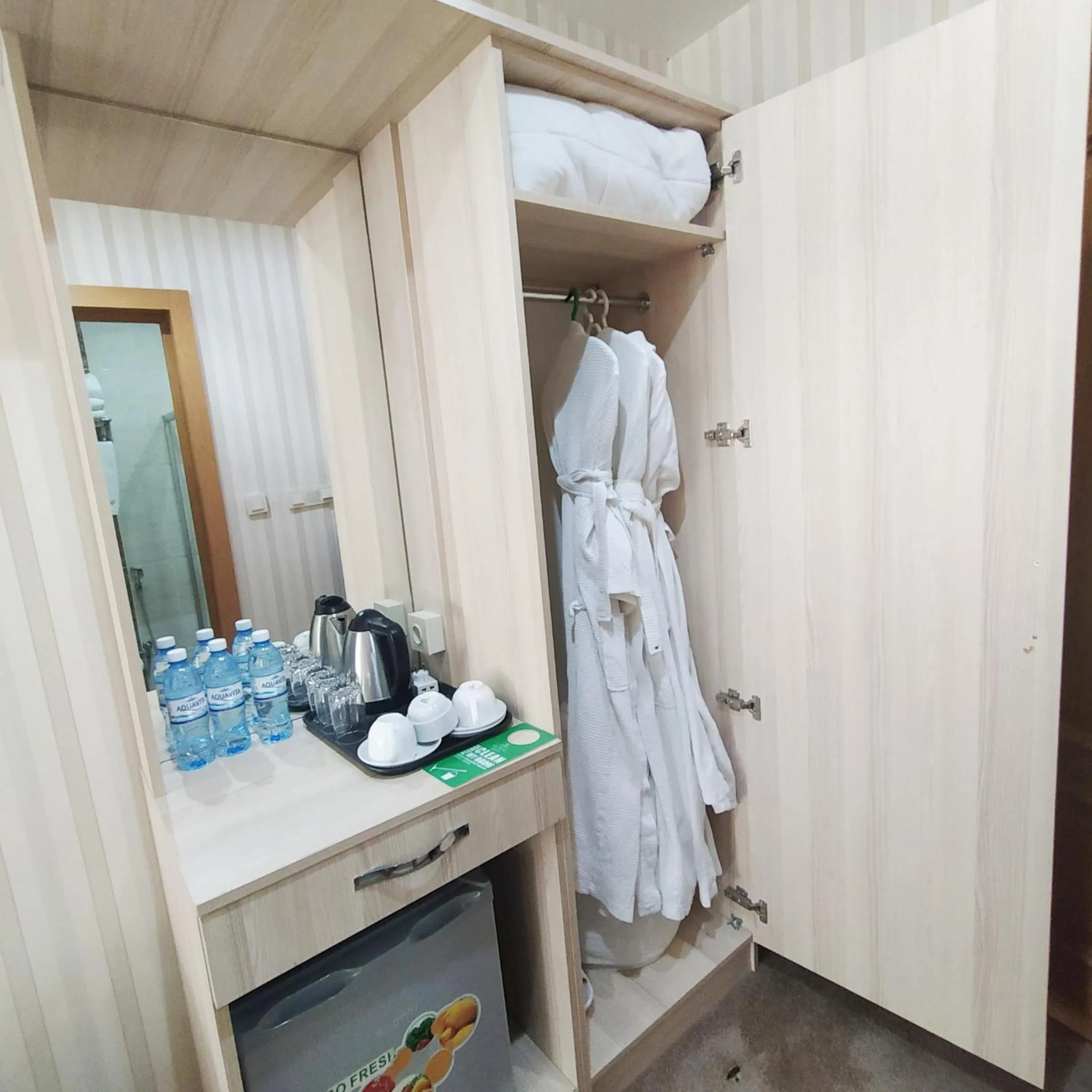 wardrobe in Royal Hotel