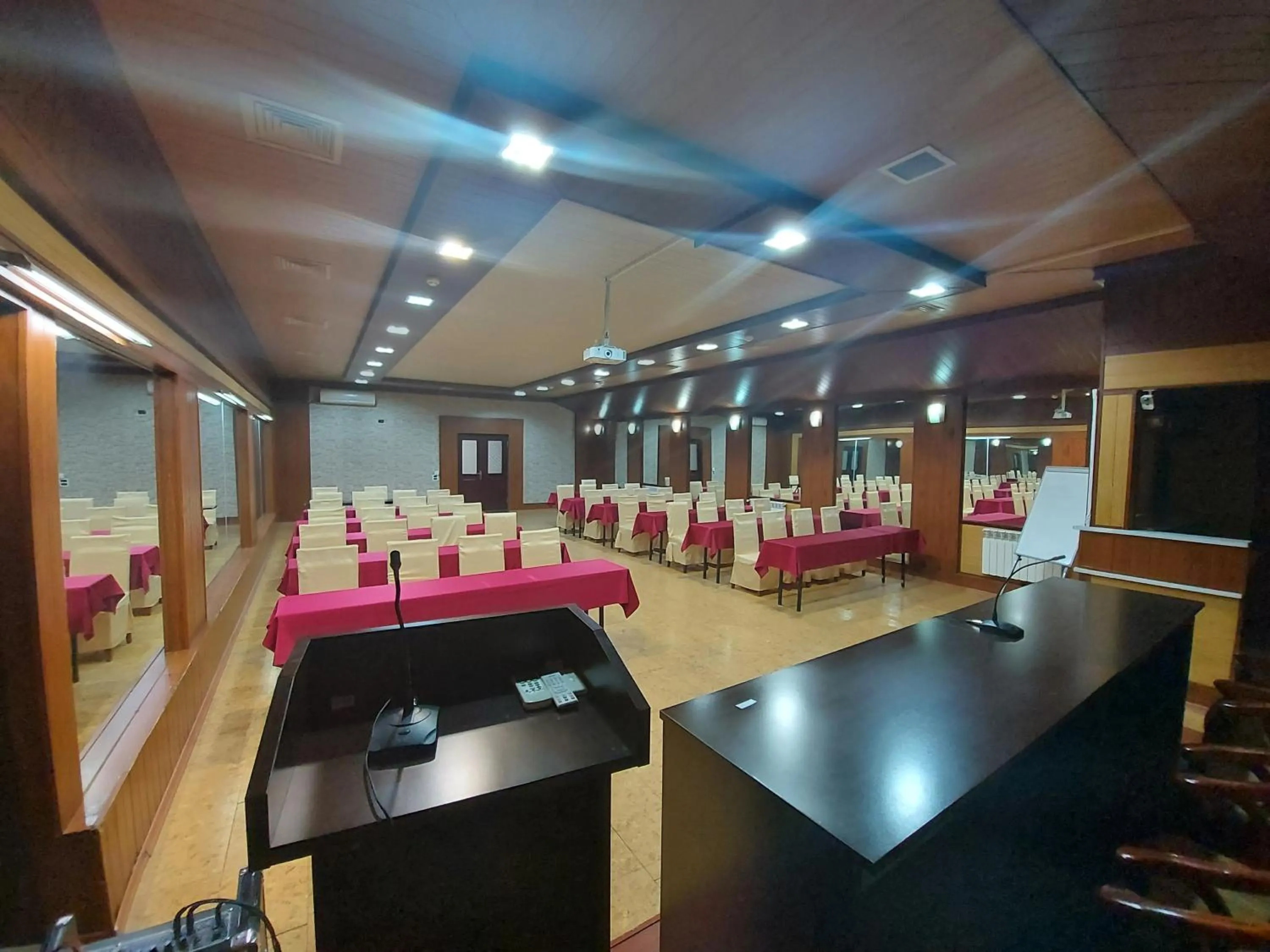 Meeting/conference room in Royal Hotel