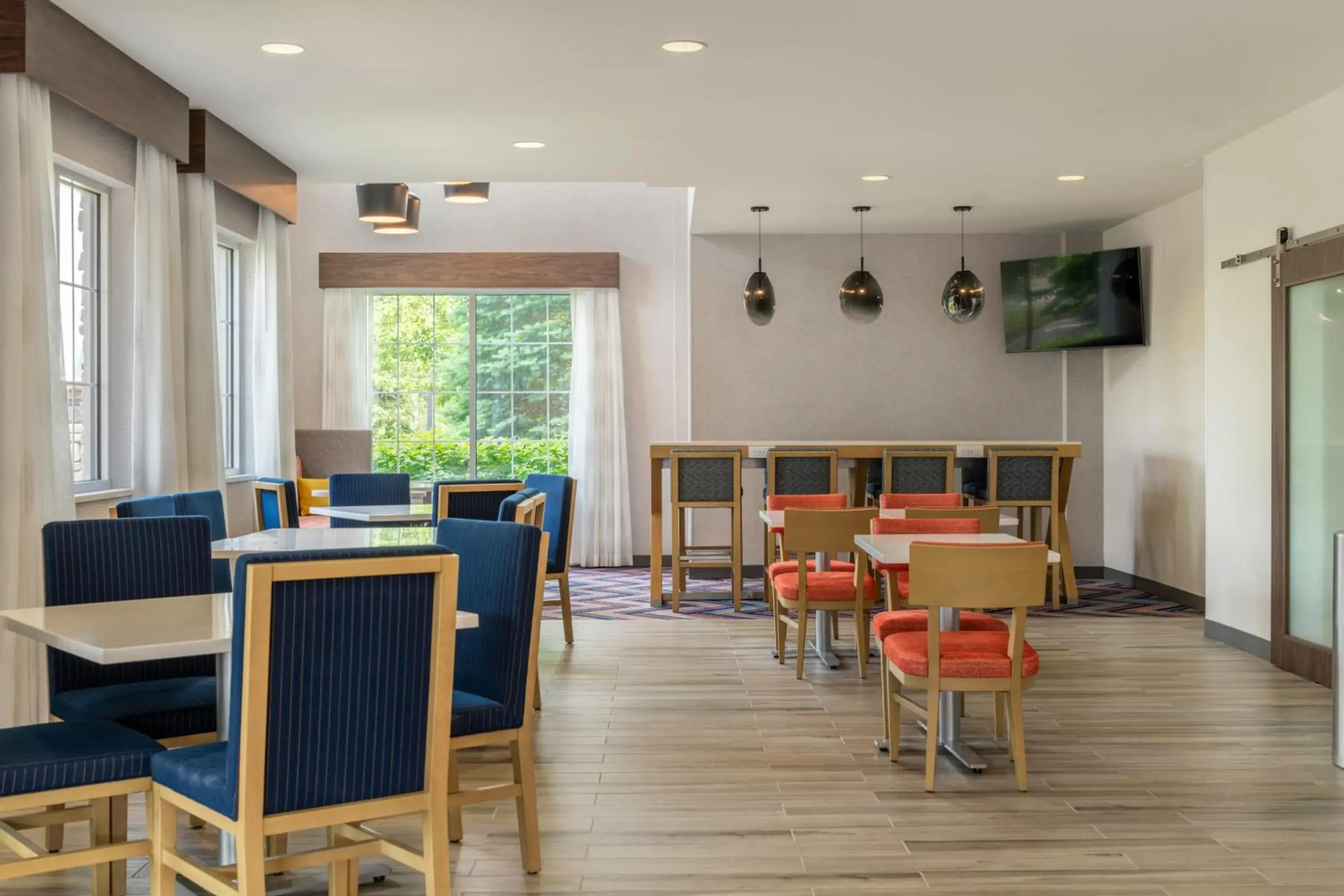 Breakfast in Hampton Inn Manchester Downtown Breakfast in Hampton Inn Manchester Downtown