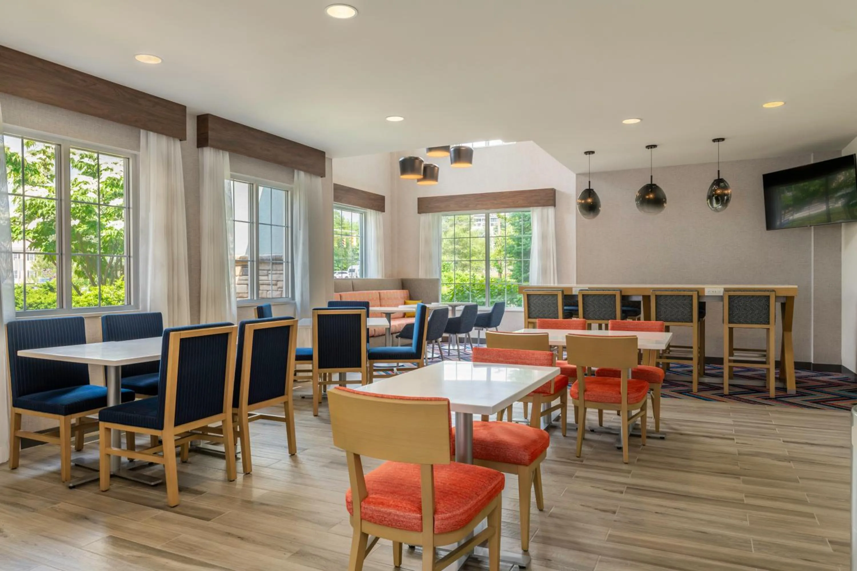 Breakfast in La Quinta by Wyndham Manchester