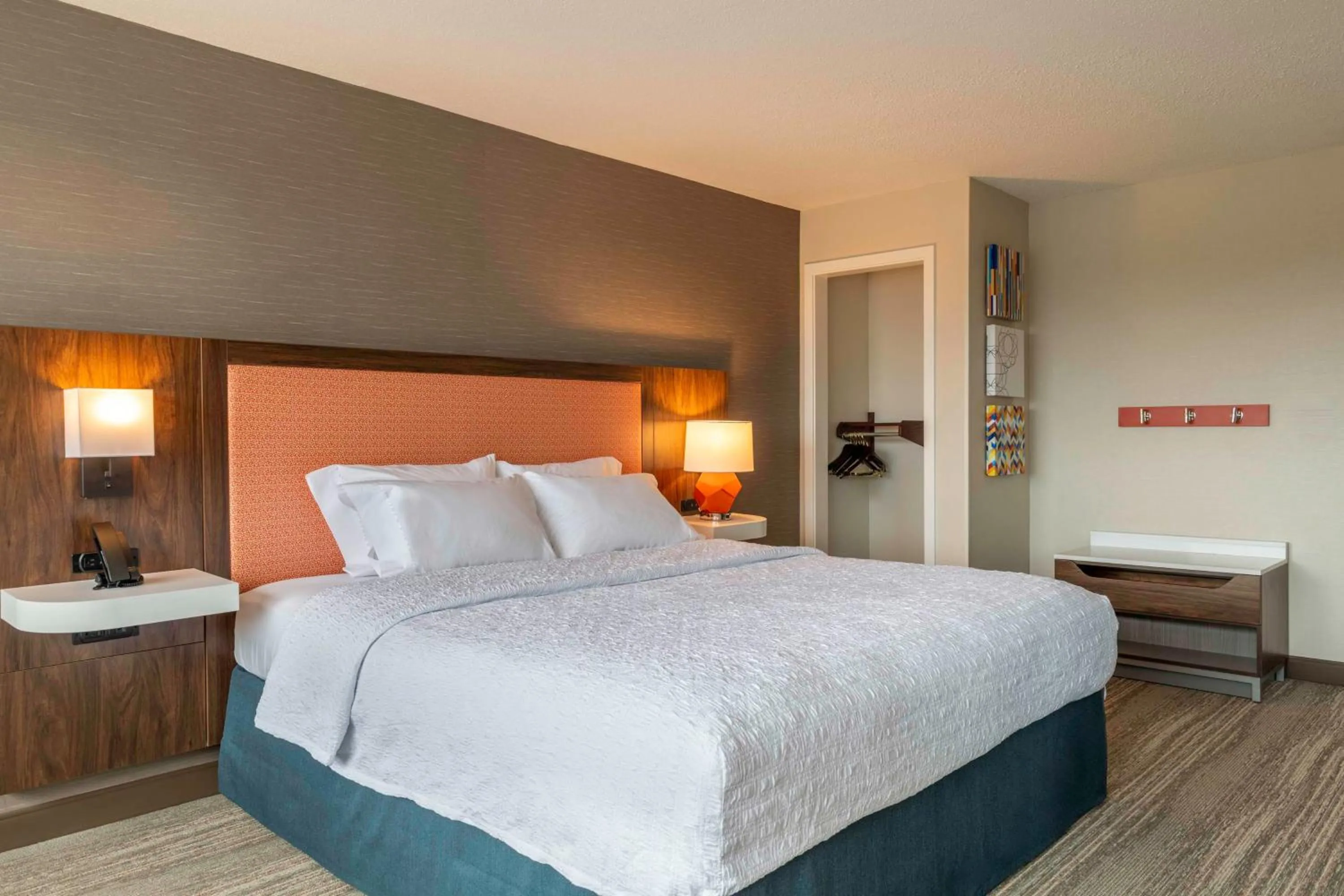 Bed in La Quinta by Wyndham Manchester