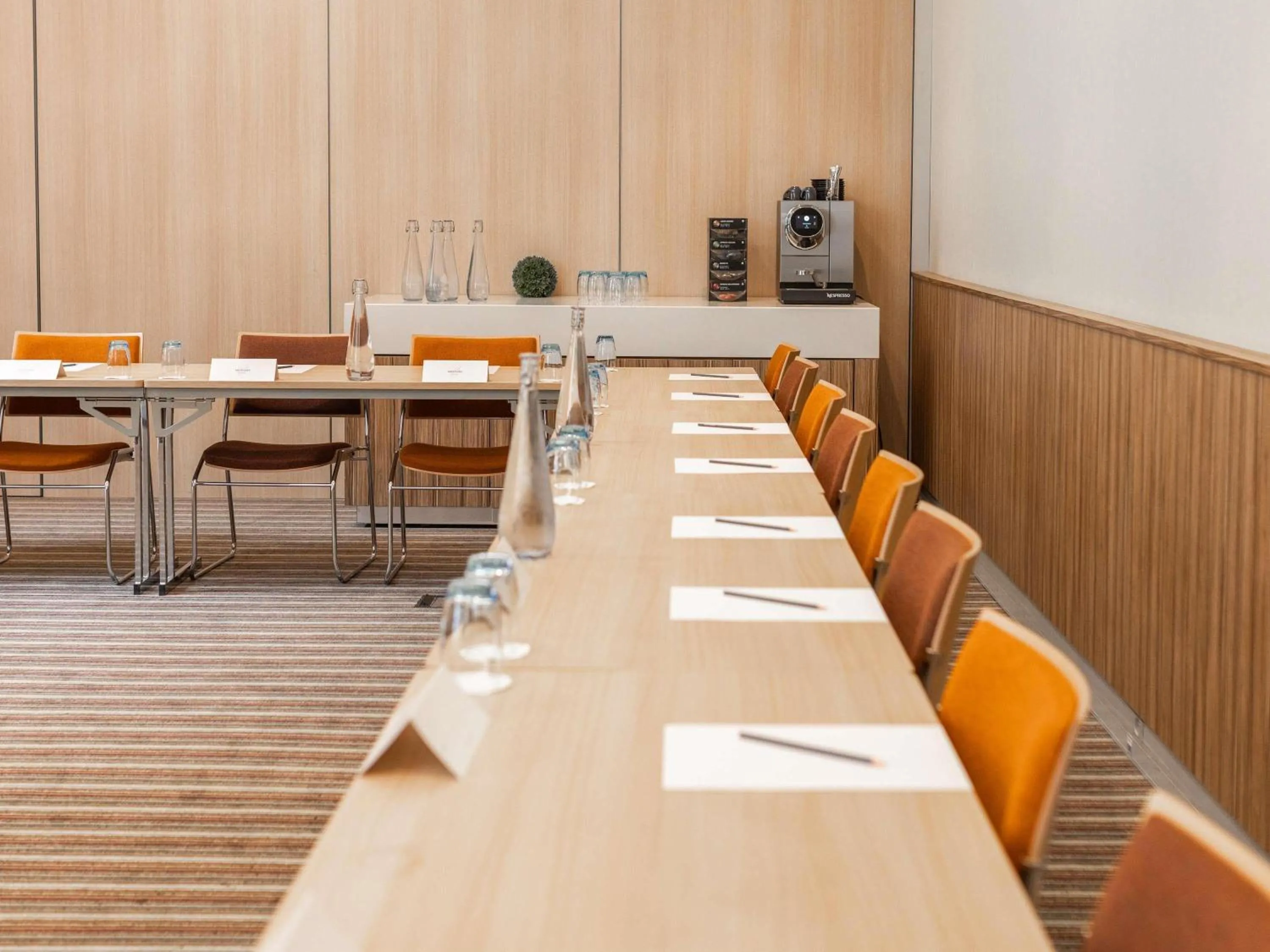 Meeting/conference room in Mercure Valenciennes Centre