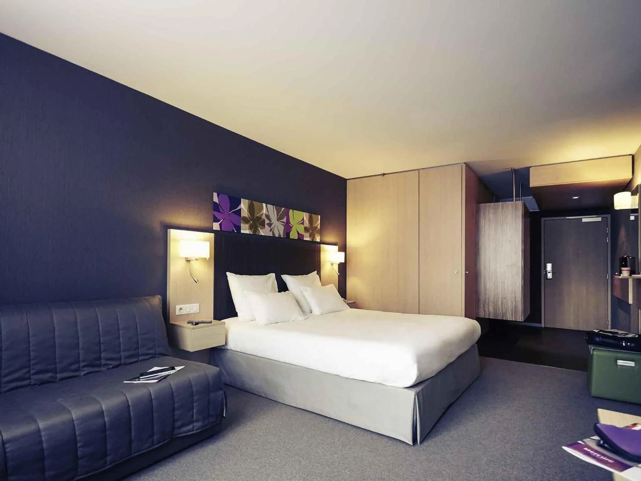 Bedroom, Bed in Mercure Valenciennes Centre