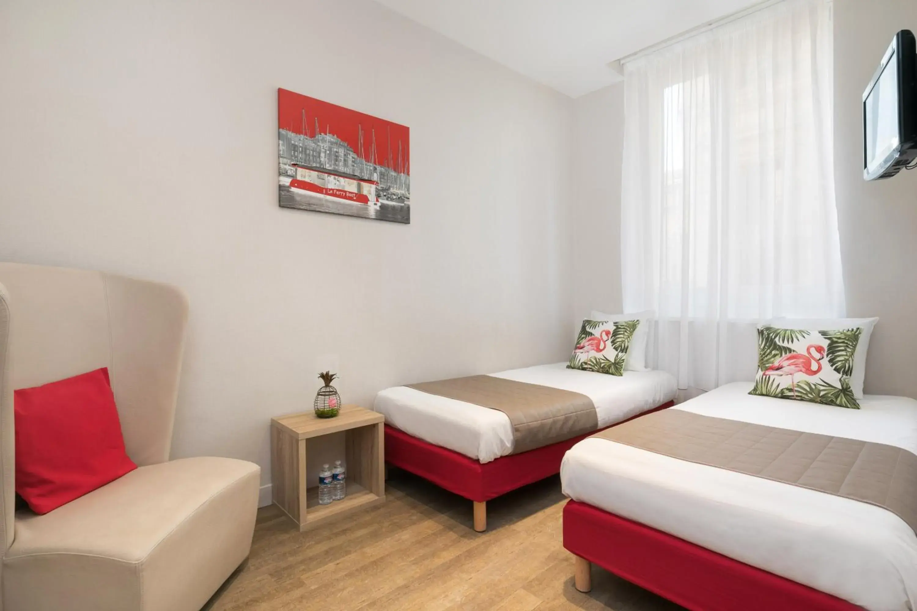 Bed in Hotel Marsiho by Happyculture Bed in Hotel Marsiho by Happyculture