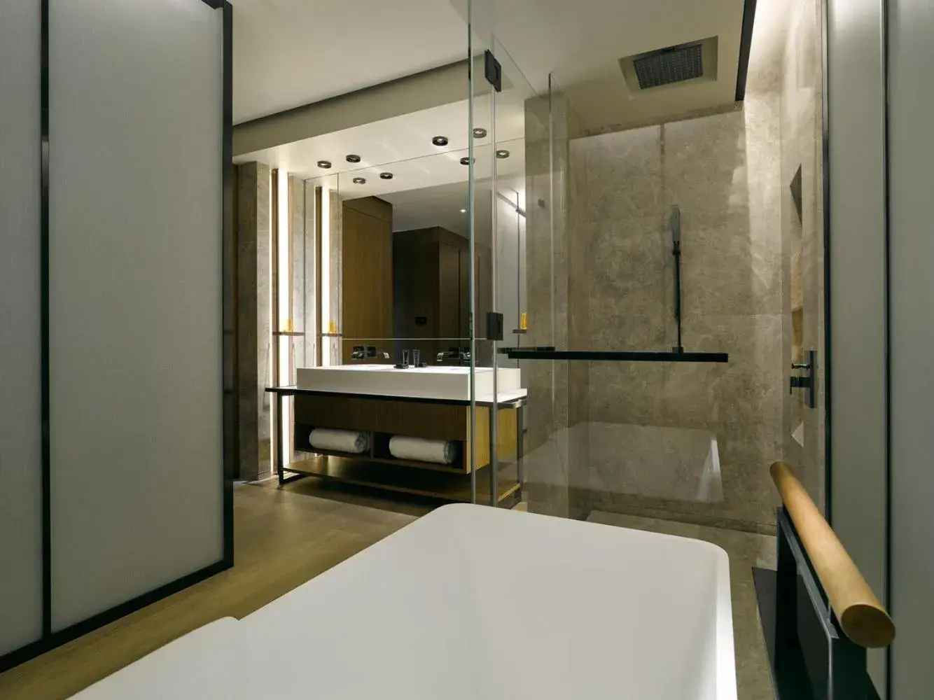 Grand Deluxe Room (Forbidden City or Jingshan Park View) in The PuXuan Hotel and Spa Grand Deluxe Room (Forbidden City or Jingshan Park View) in The PuXuan Hotel and Spa