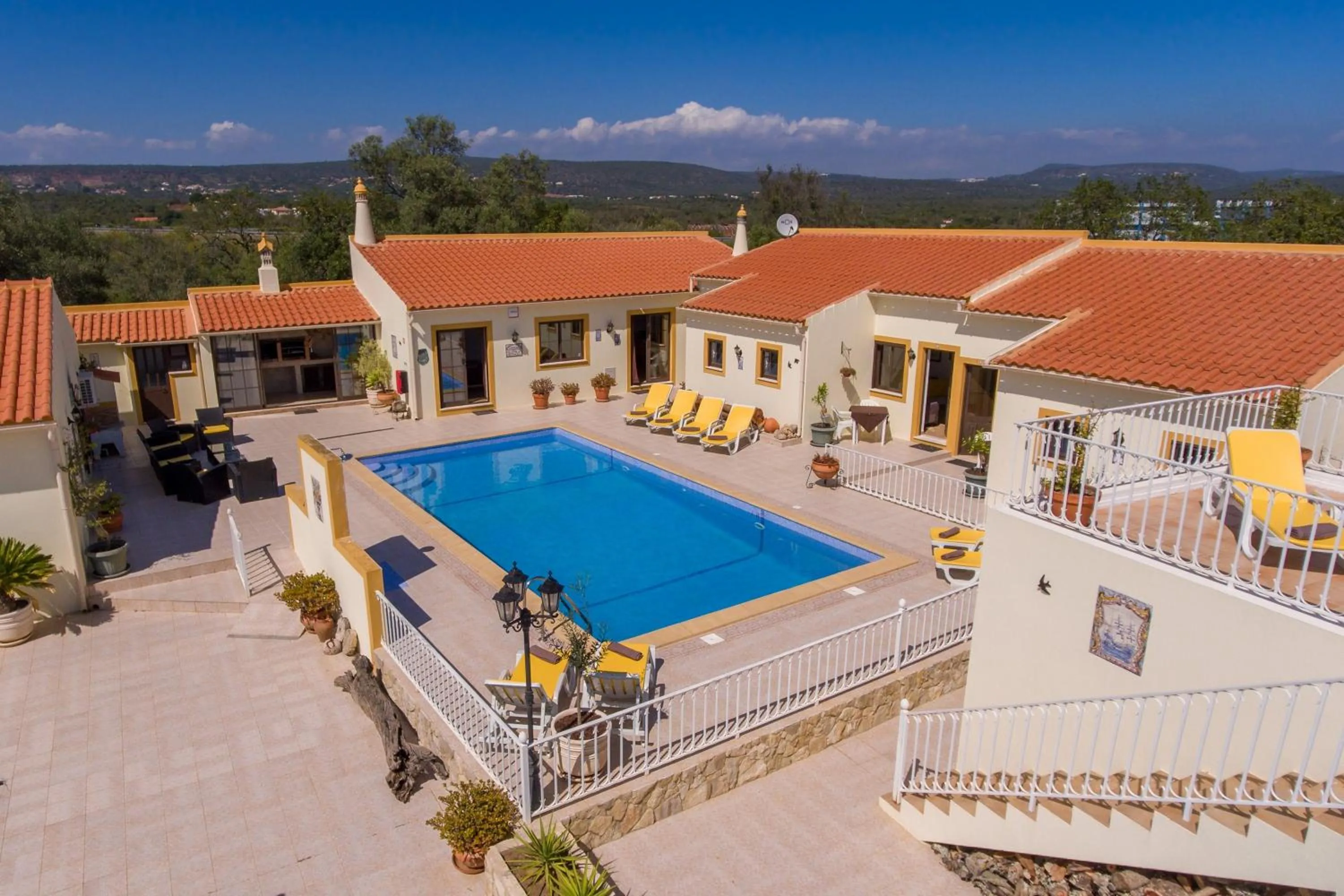 Bird's eye view in Casa dos Ninos