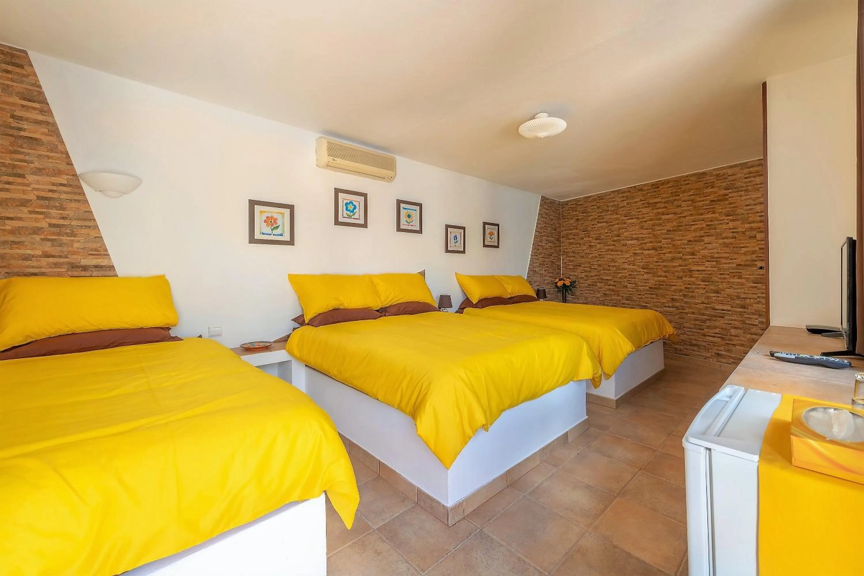 Bedroom, Bed in Casa dos Ninos