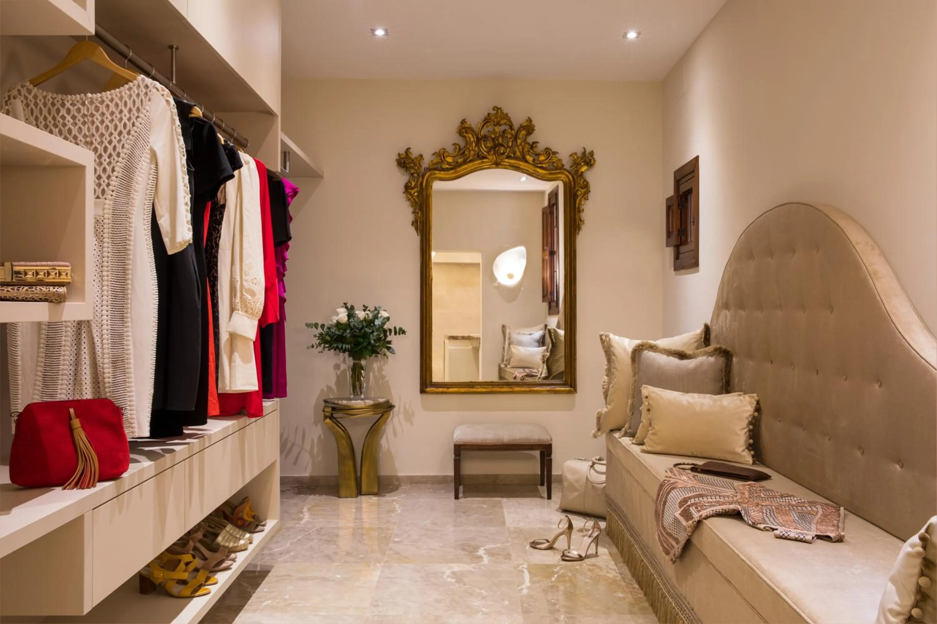 Area and facilities in Palacio Can Marqués by Puro