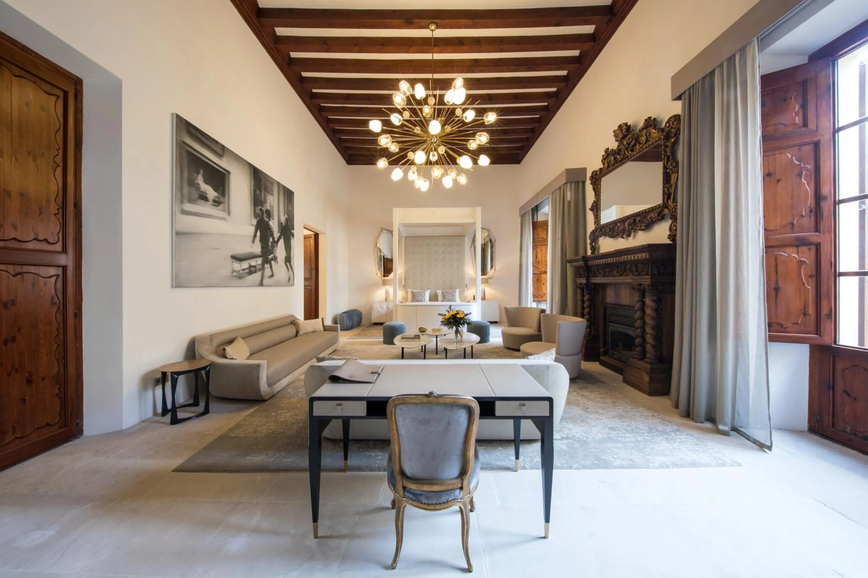 Photo of the whole room in Palacio Can Marqués by Puro