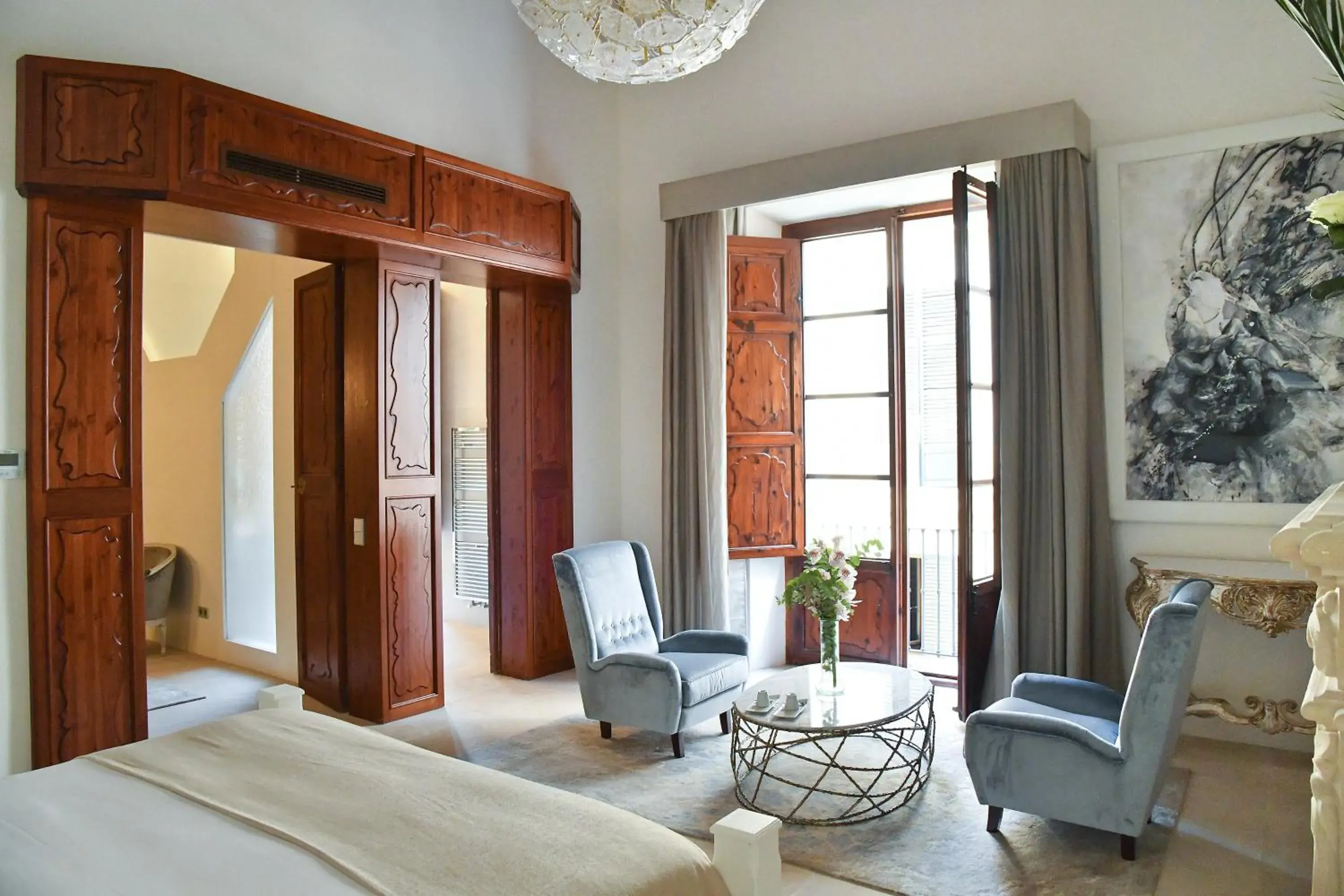 Photo of the whole room, Bed in Palacio Can Marqués by Puro Photo of the whole room, Bed in Palacio Can Marqués by Puro