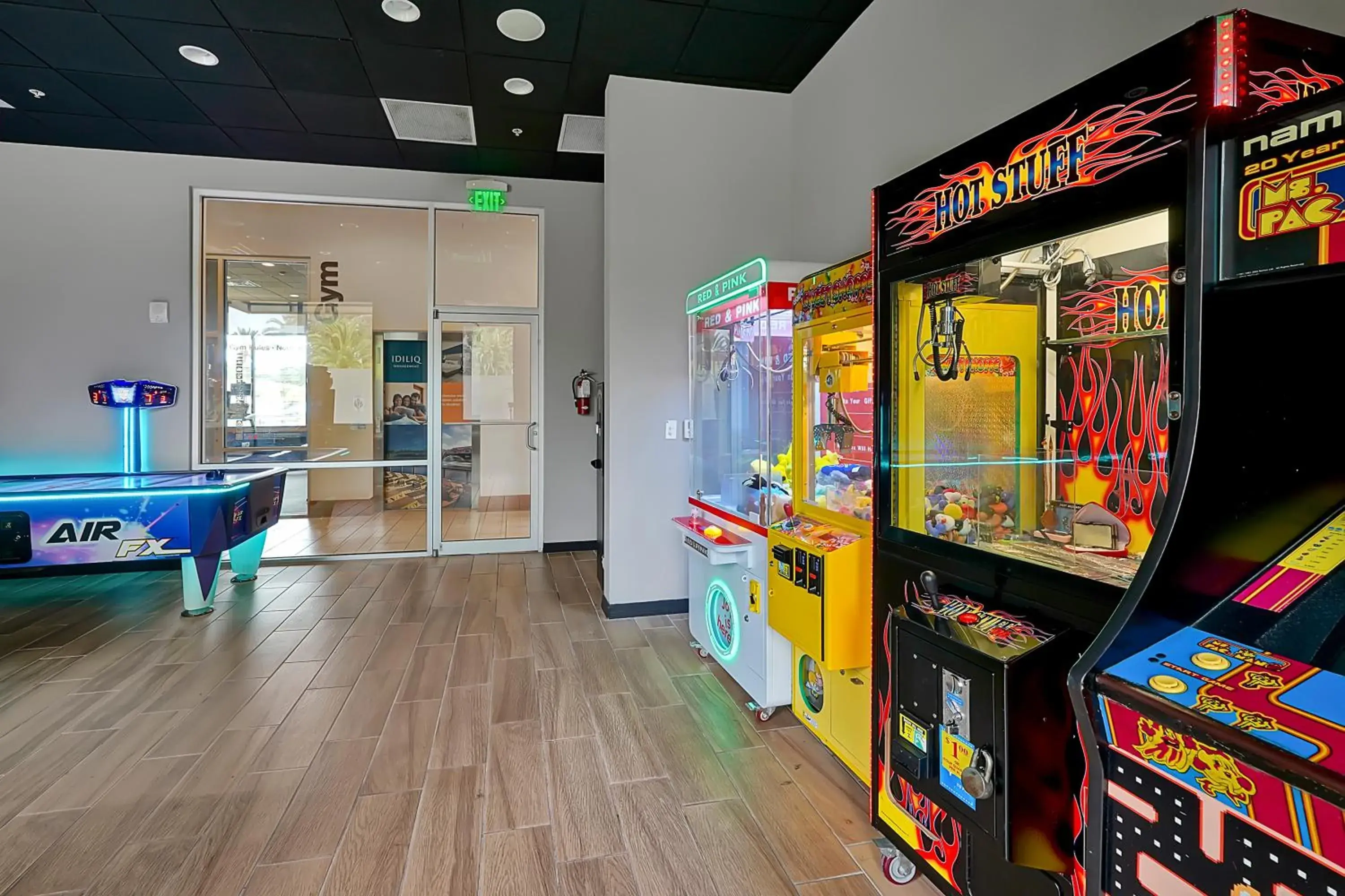 Game Room in Regal Oaks A Clc World Resort - Kissimmee