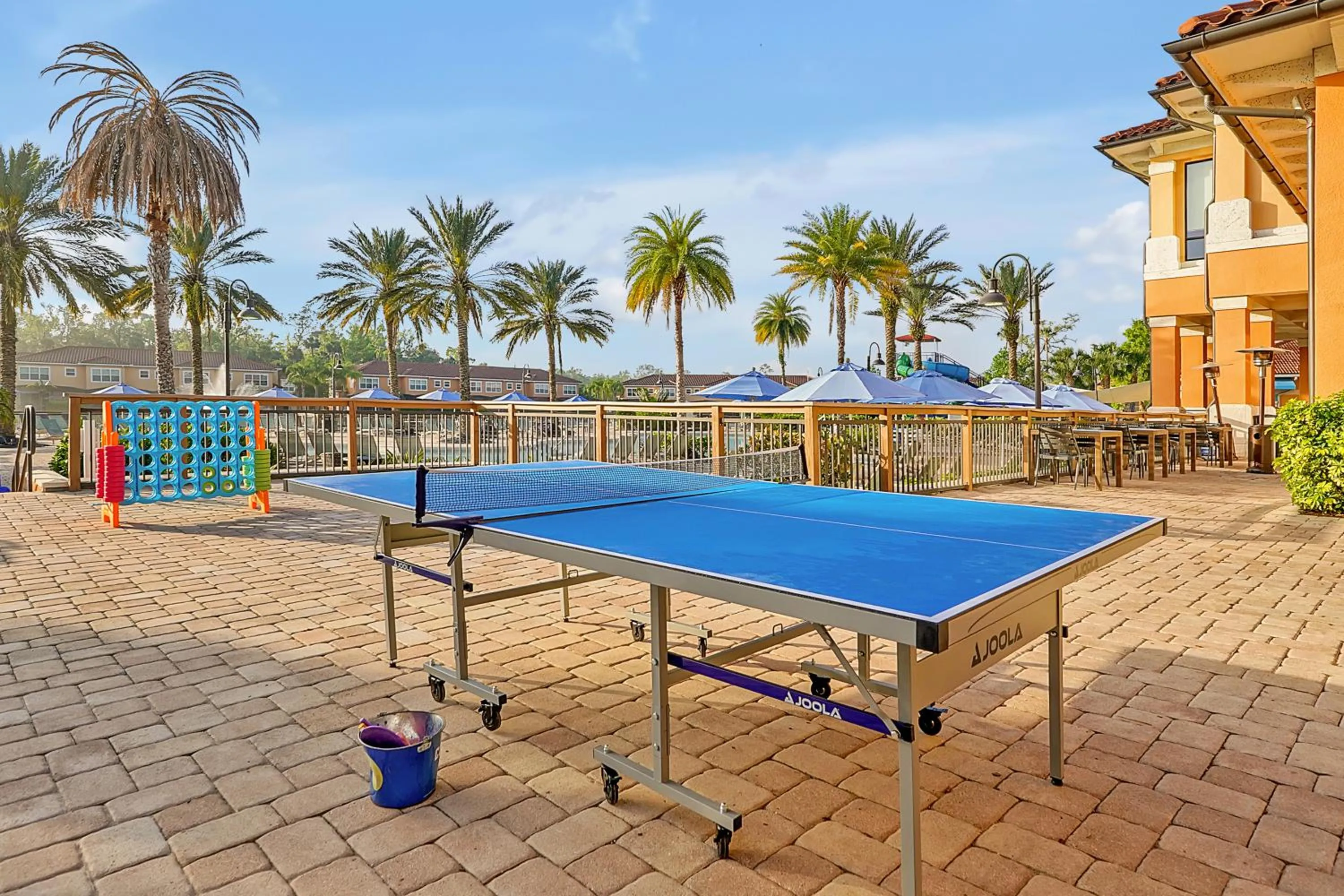 Table tennis in Regal Oaks Resort Vacation Townhomes by IDILIQ - Free Private Hot tub!