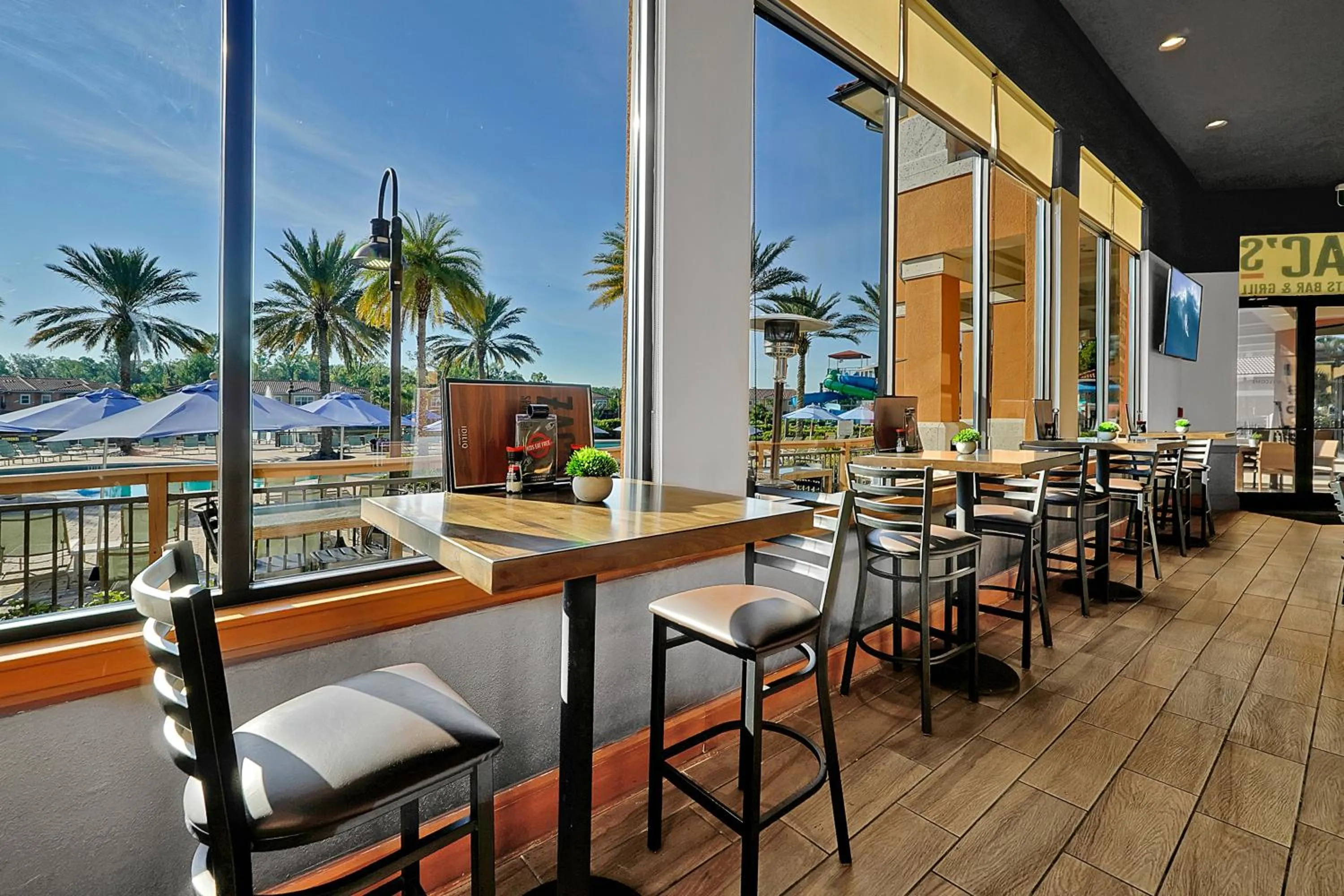 Restaurant/places to eat in Regal Oaks Resort Vacation Townhomes by IDILIQ - Free Private Hot tub!