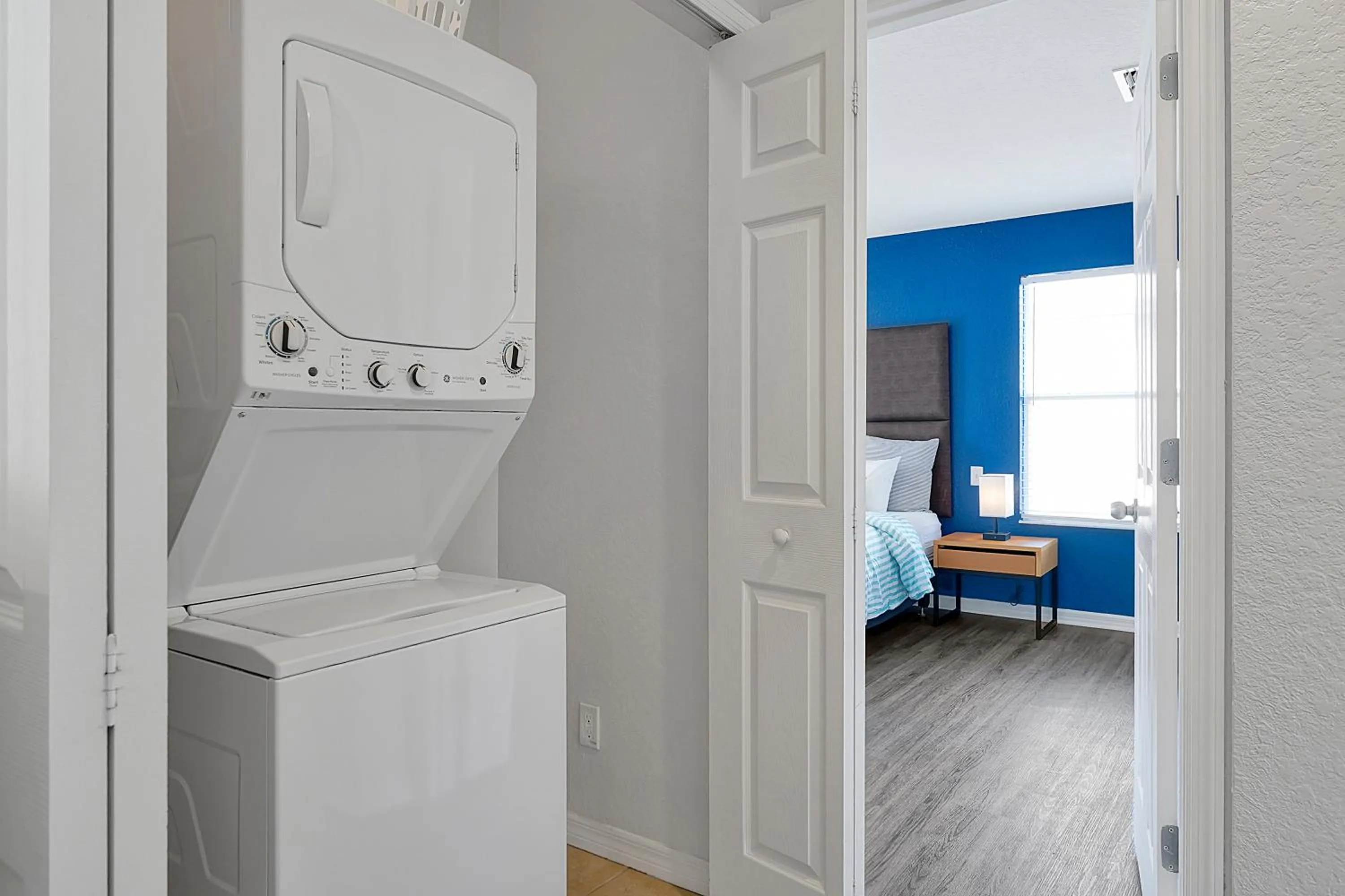 laundry, Bed in Regal Oaks A Clc World Resort - Kissimmee