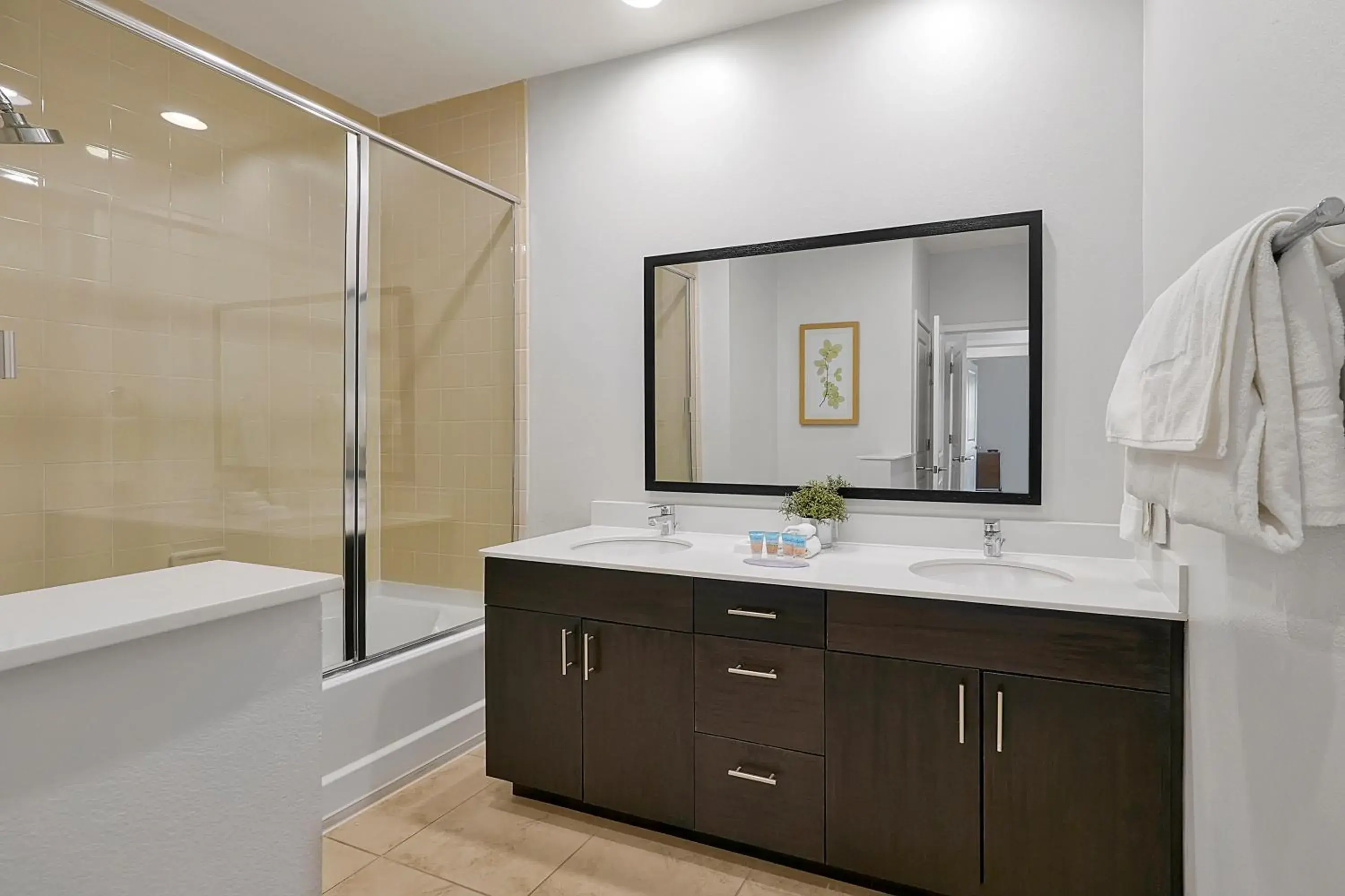 Shower, Bathroom in Regal Oaks A Clc World Resort - Kissimmee