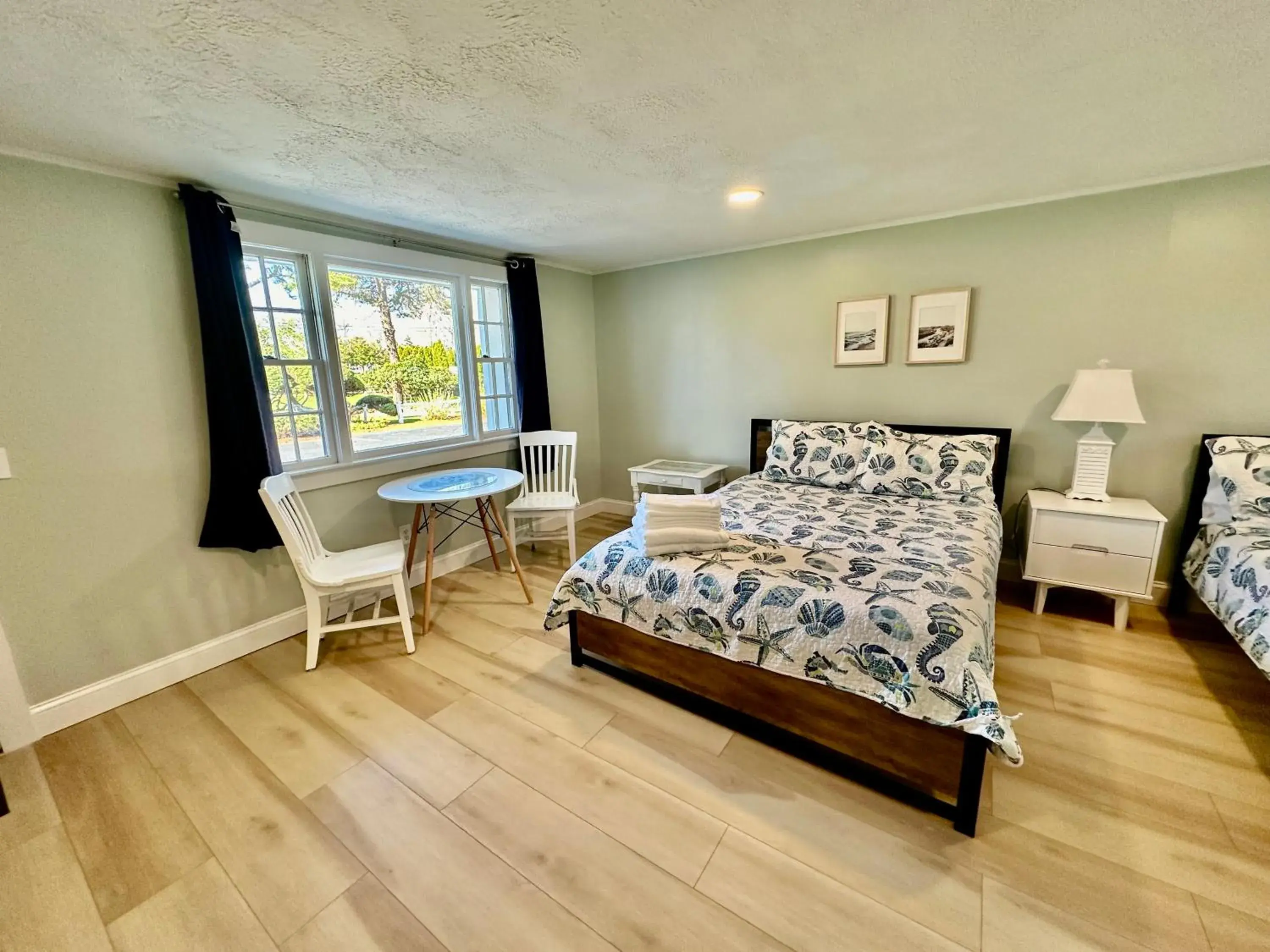 Bedroom, Bed in Sandy Neck Motel Bedroom, Bed in Sandy Neck Motel