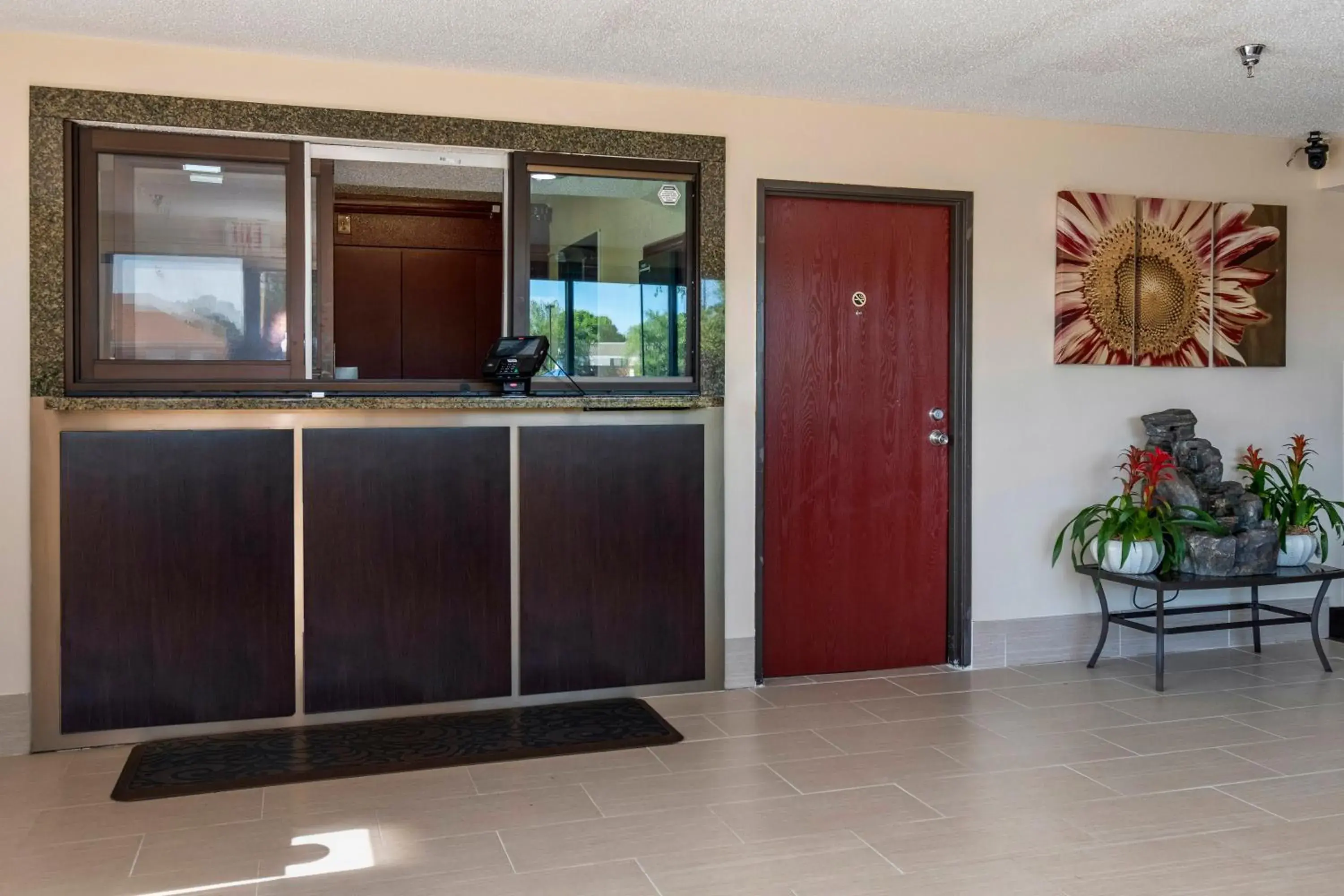 Lobby or reception in Red Roof Inn Norfolk - Portsmouth Lobby or reception in Red Roof Inn Norfolk - Portsmouth