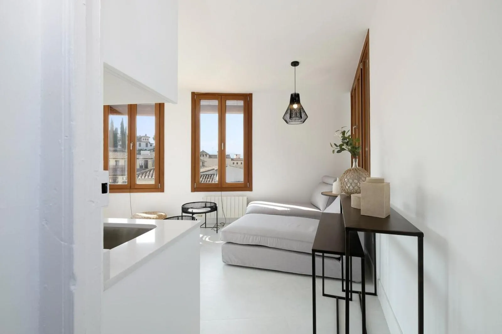 Living room, Bed in tuGuest Placeta de San Gil Apartments