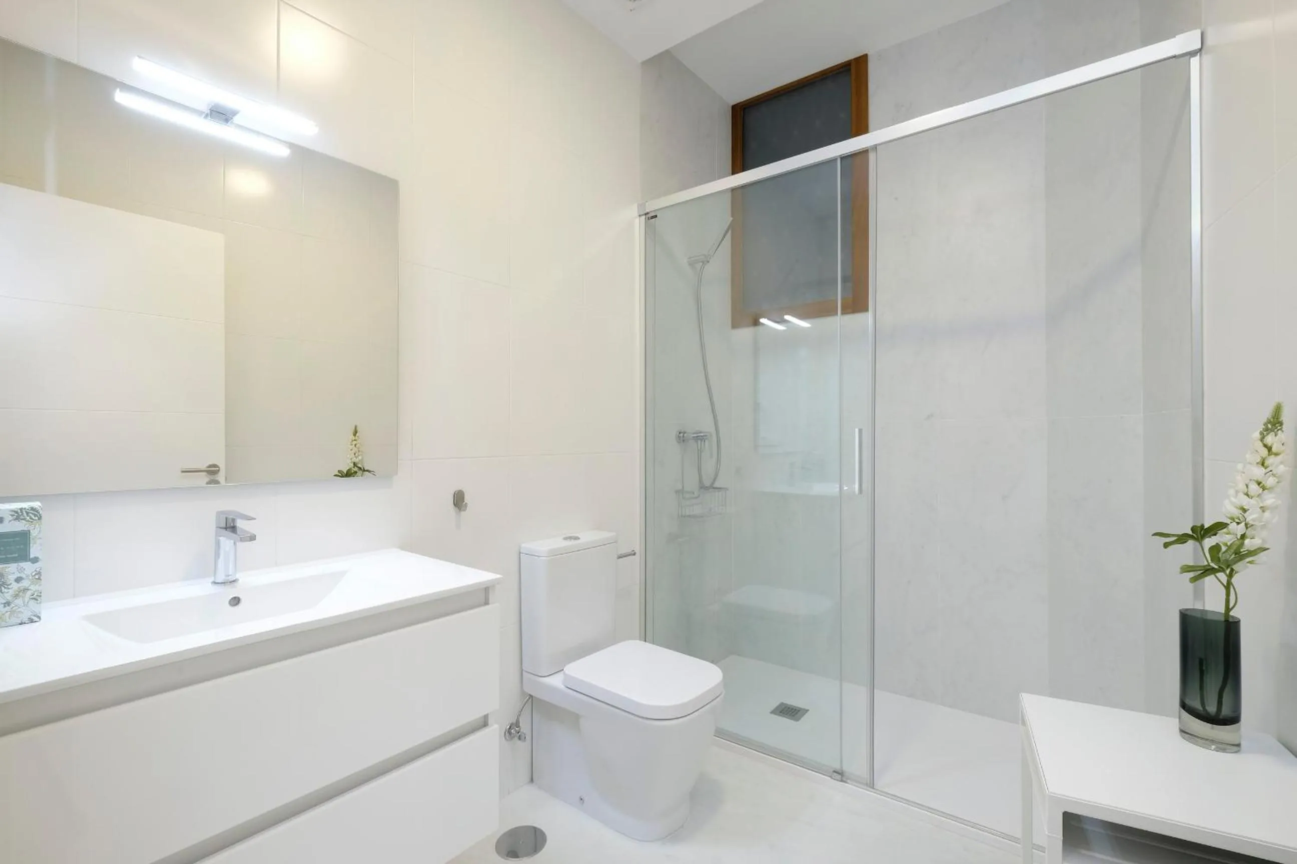 Bathroom in tuGuest Placeta de San Gil Apartments