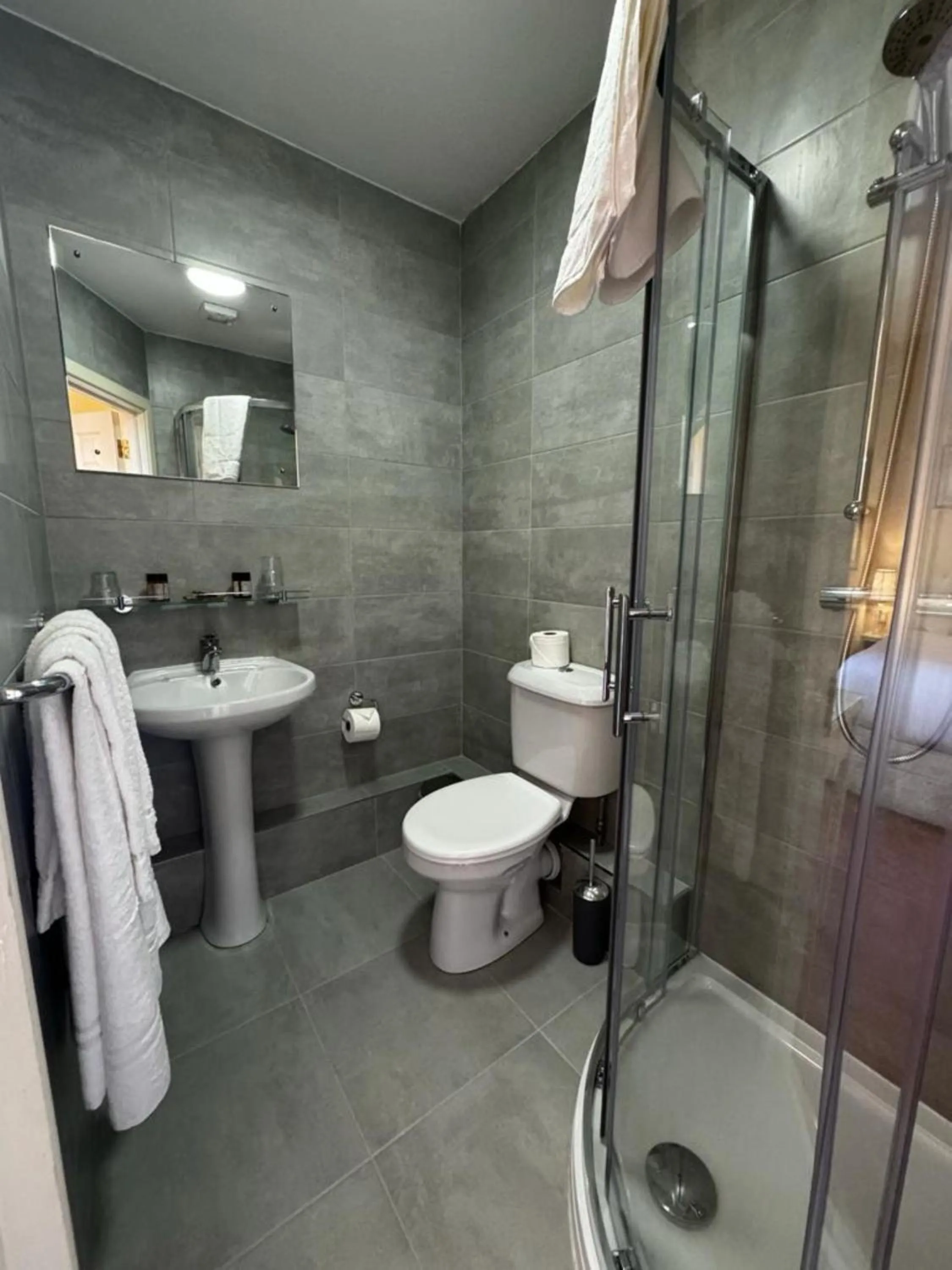 Bathroom in Baggot Court Townhouse