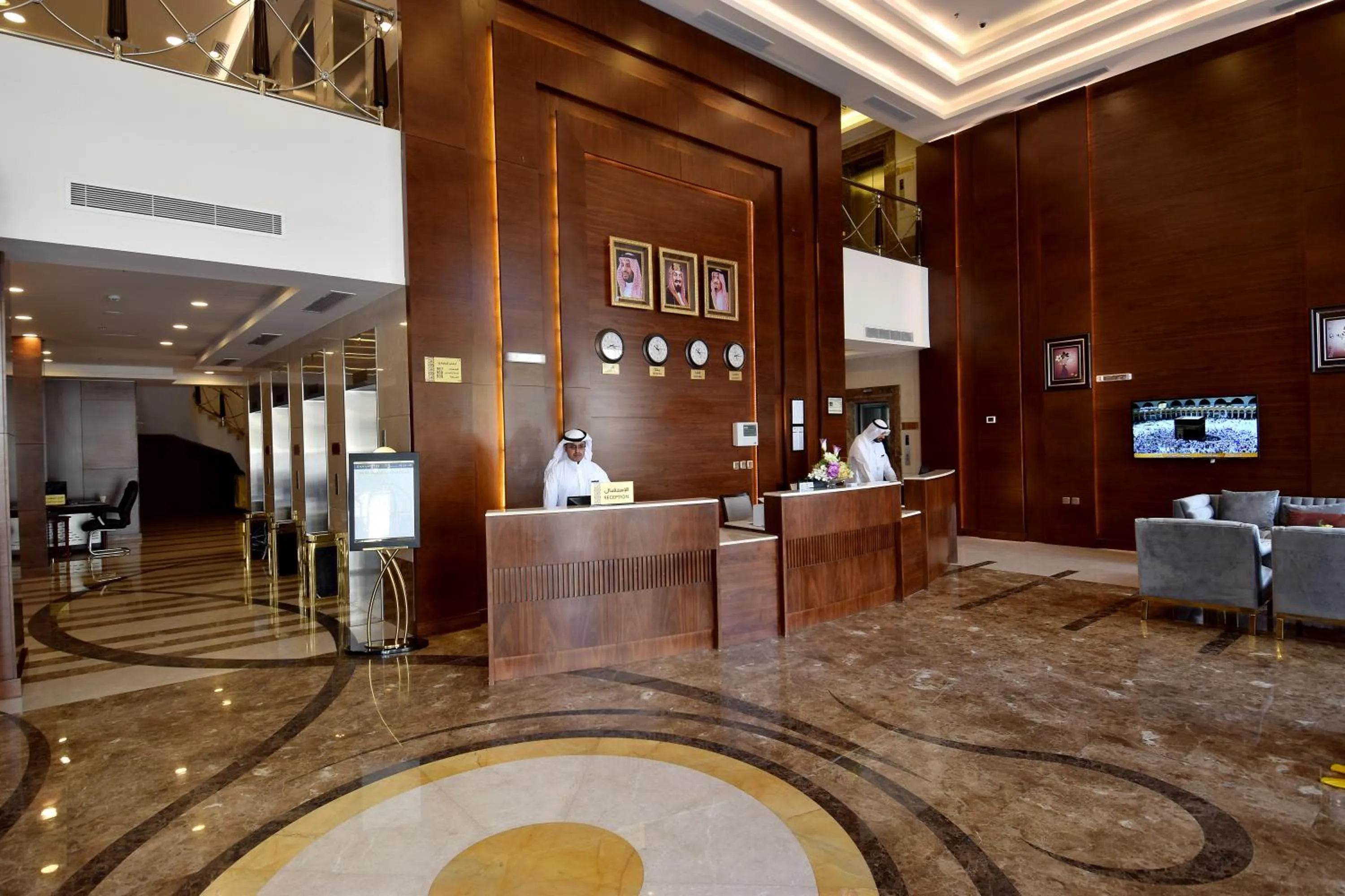 Lobby or reception in Zaha Al Munawara Hotel