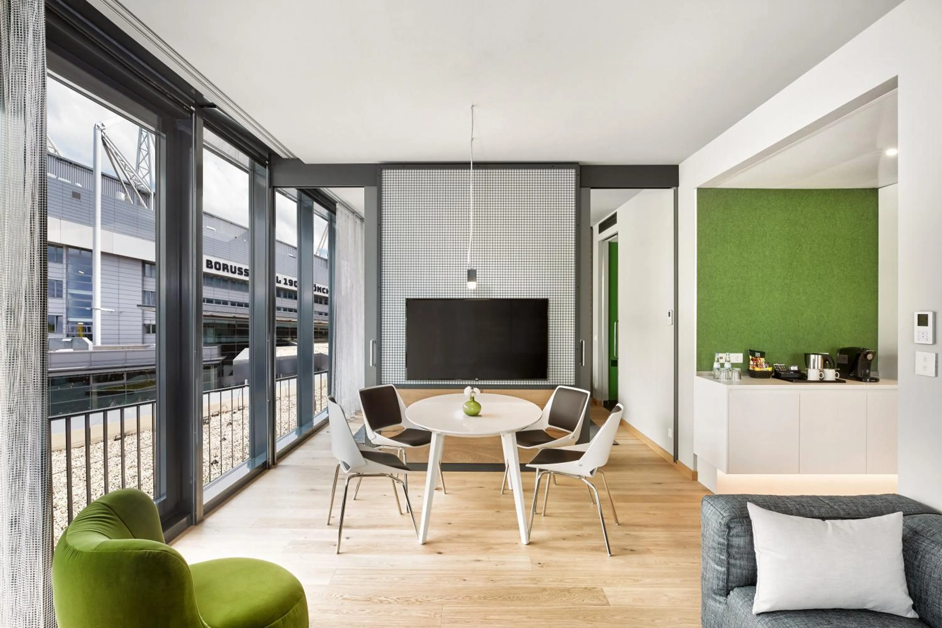 Coffee/tea facilities in H4 Hotel Mönchengladbach im BORUSSIA-PARK