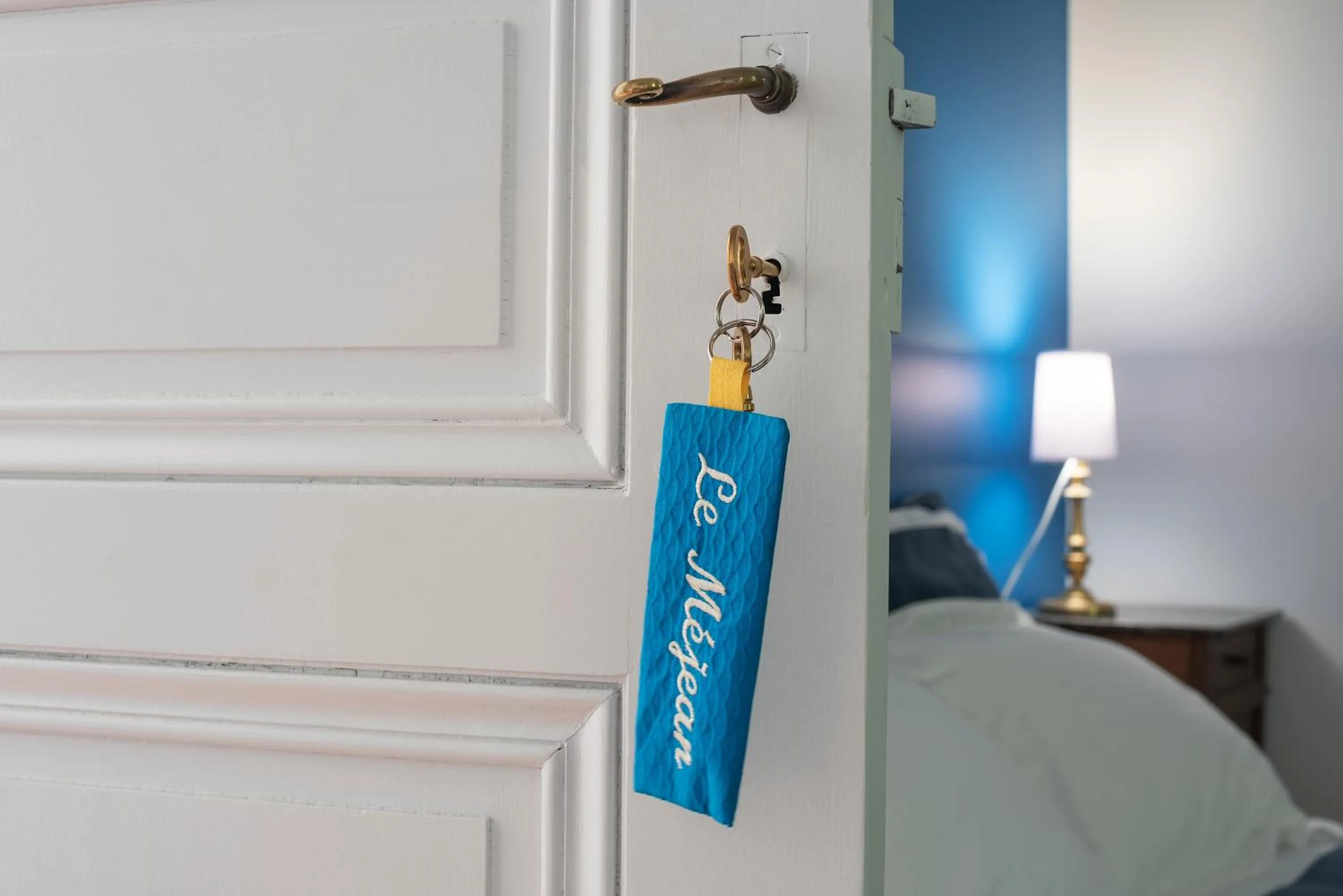 Bed in Château Le Méjean