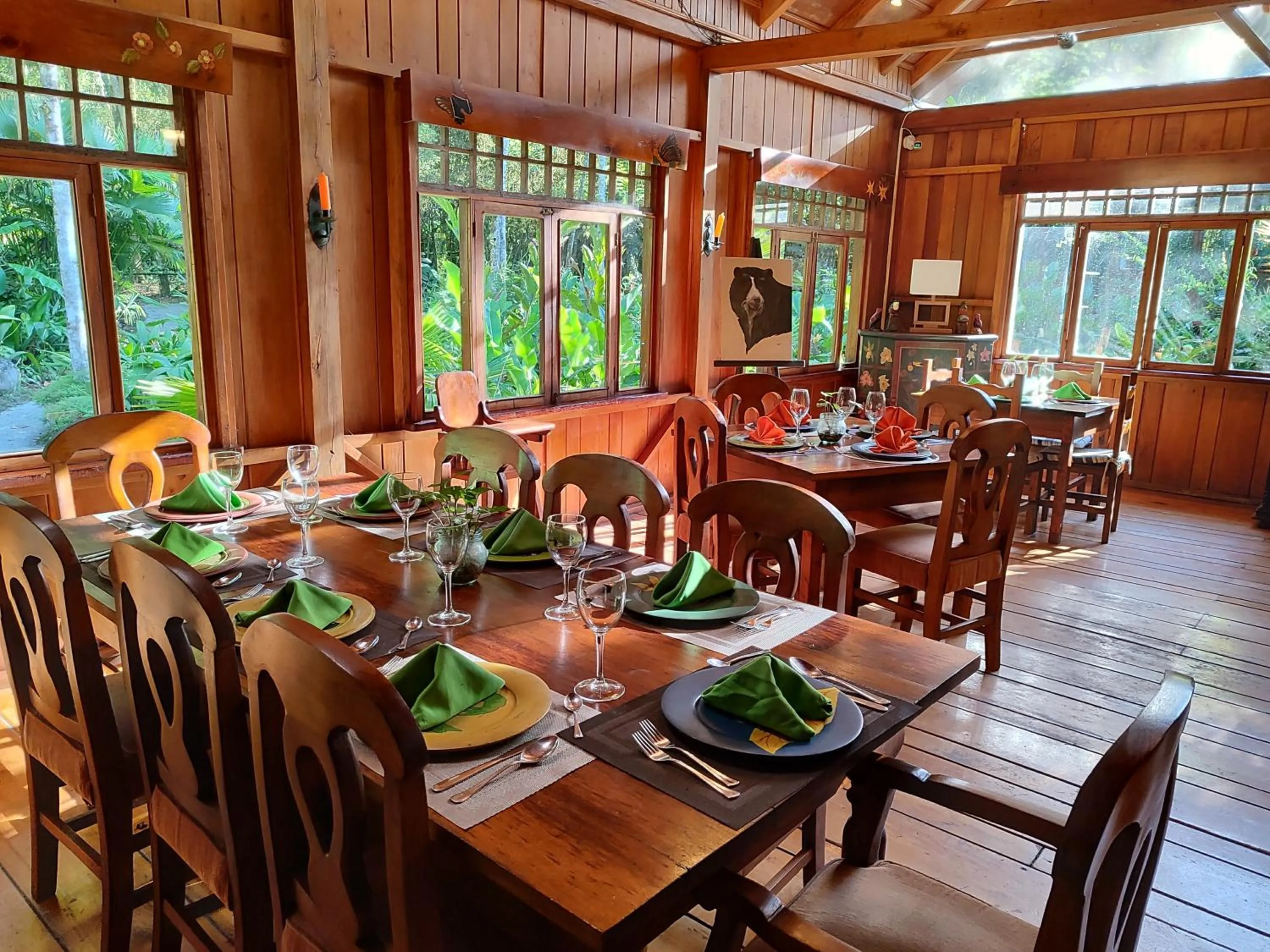 Restaurant/places to eat in Mindo Garden Lodge and Wildlife Reserve