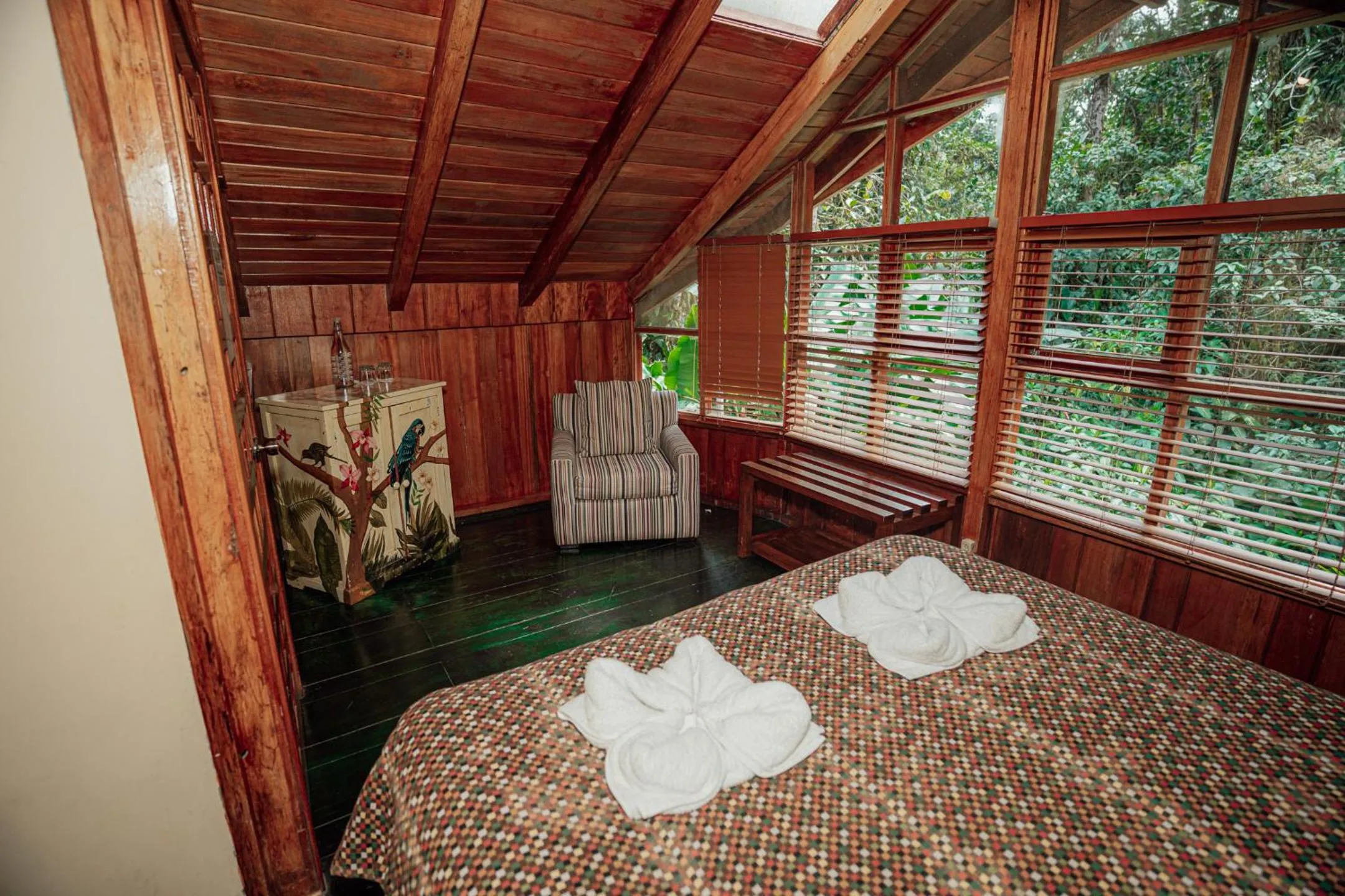 Bed in Mindo Garden Lodge and Wildlife Reserve