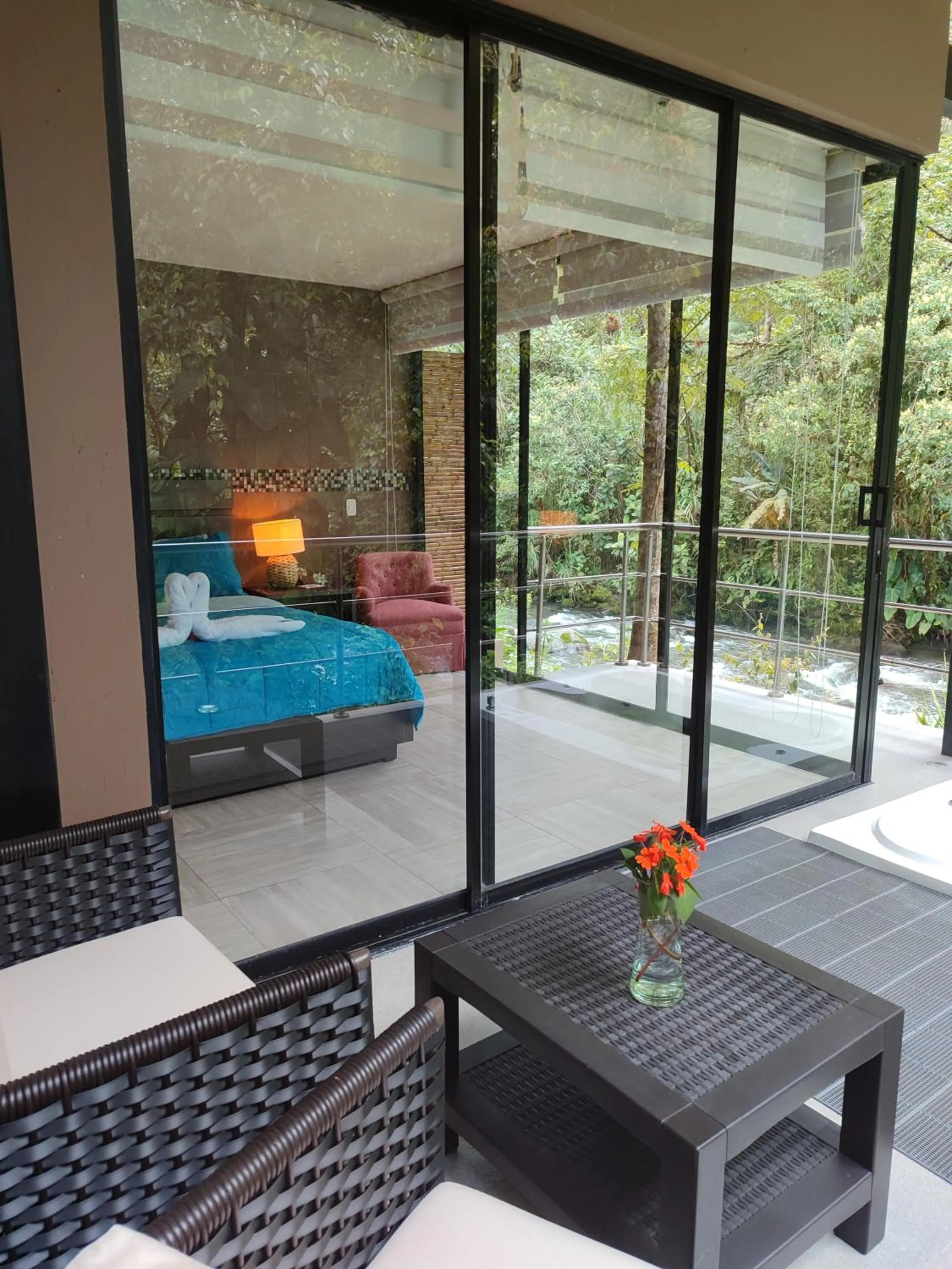 Bed in Mindo Garden Lodge and Wildlife Reserve