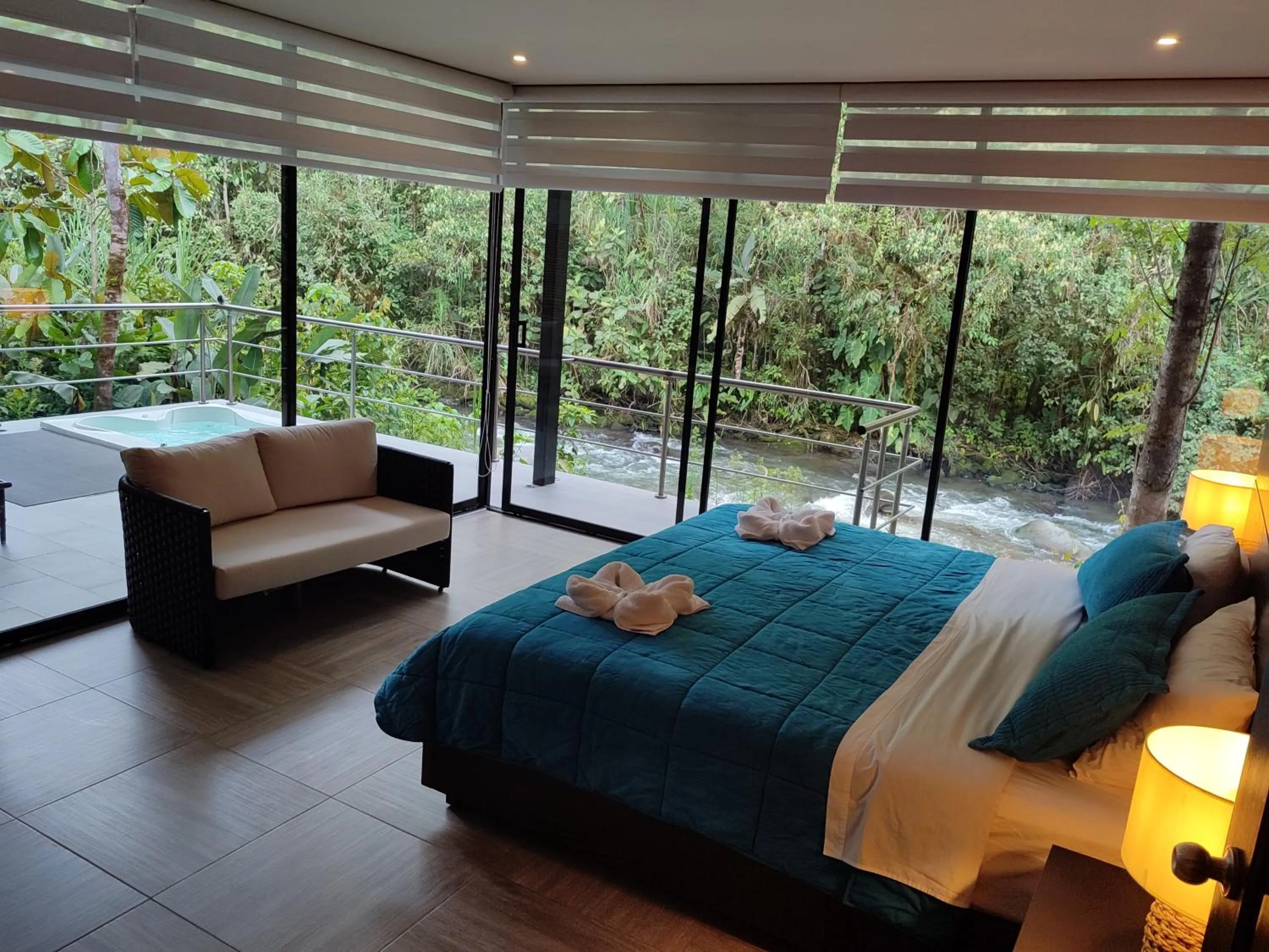 Bed in Mindo Garden Lodge and Wildlife Reserve