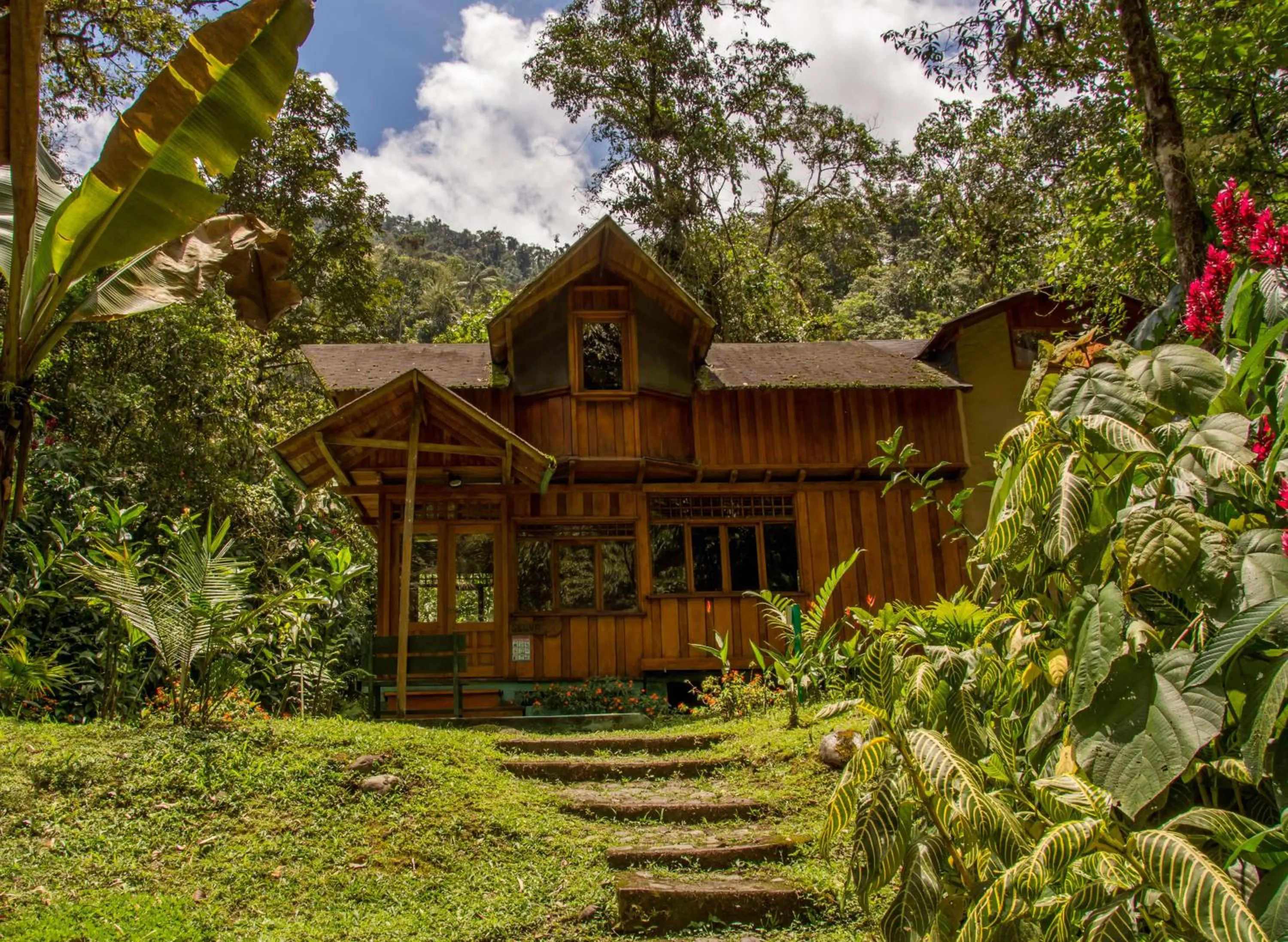 Property building in Mindo Garden Lodge and Wildlife Reserve