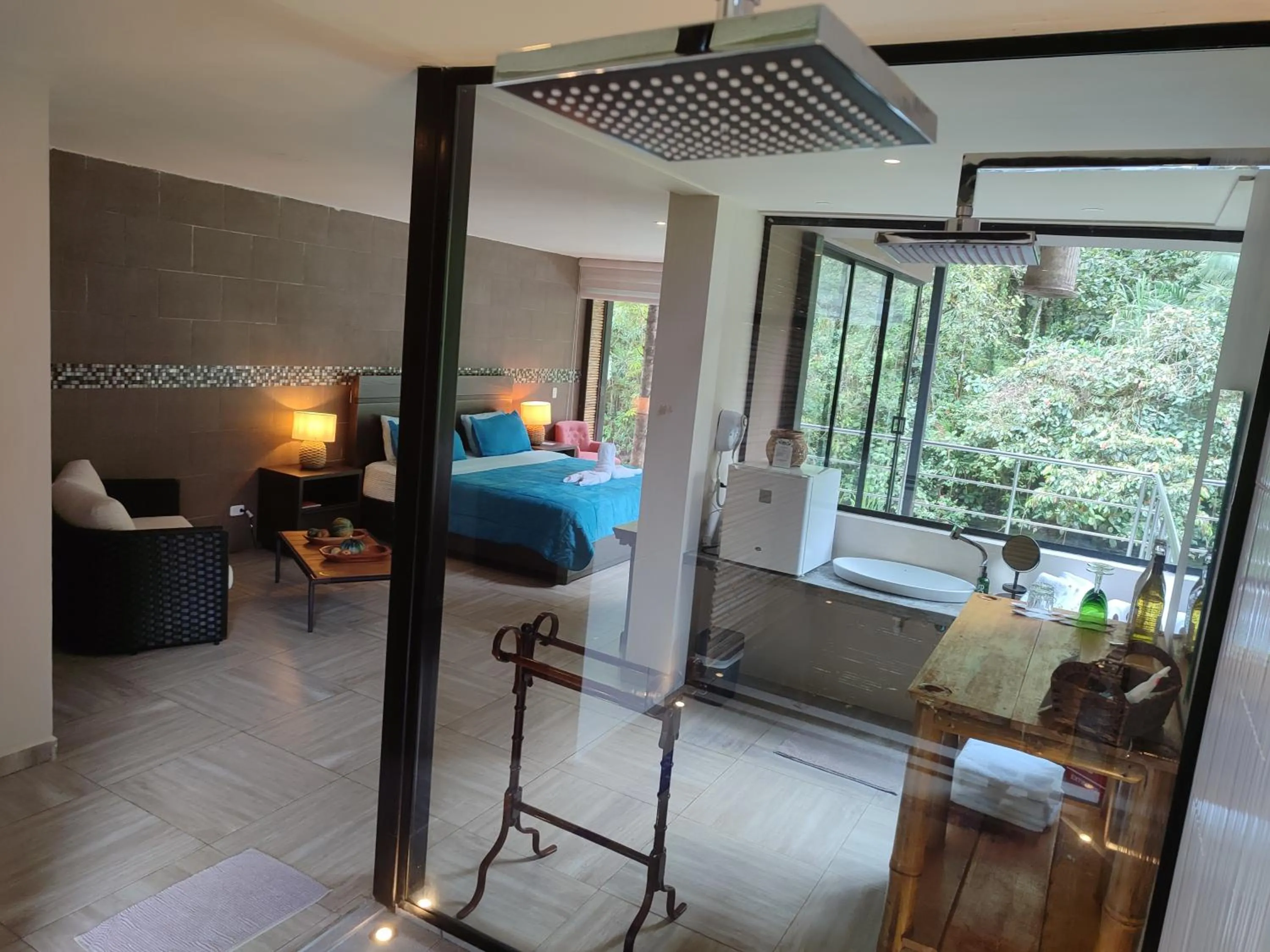 Shower, Bed in Mindo Garden Lodge and Wildlife Reserve