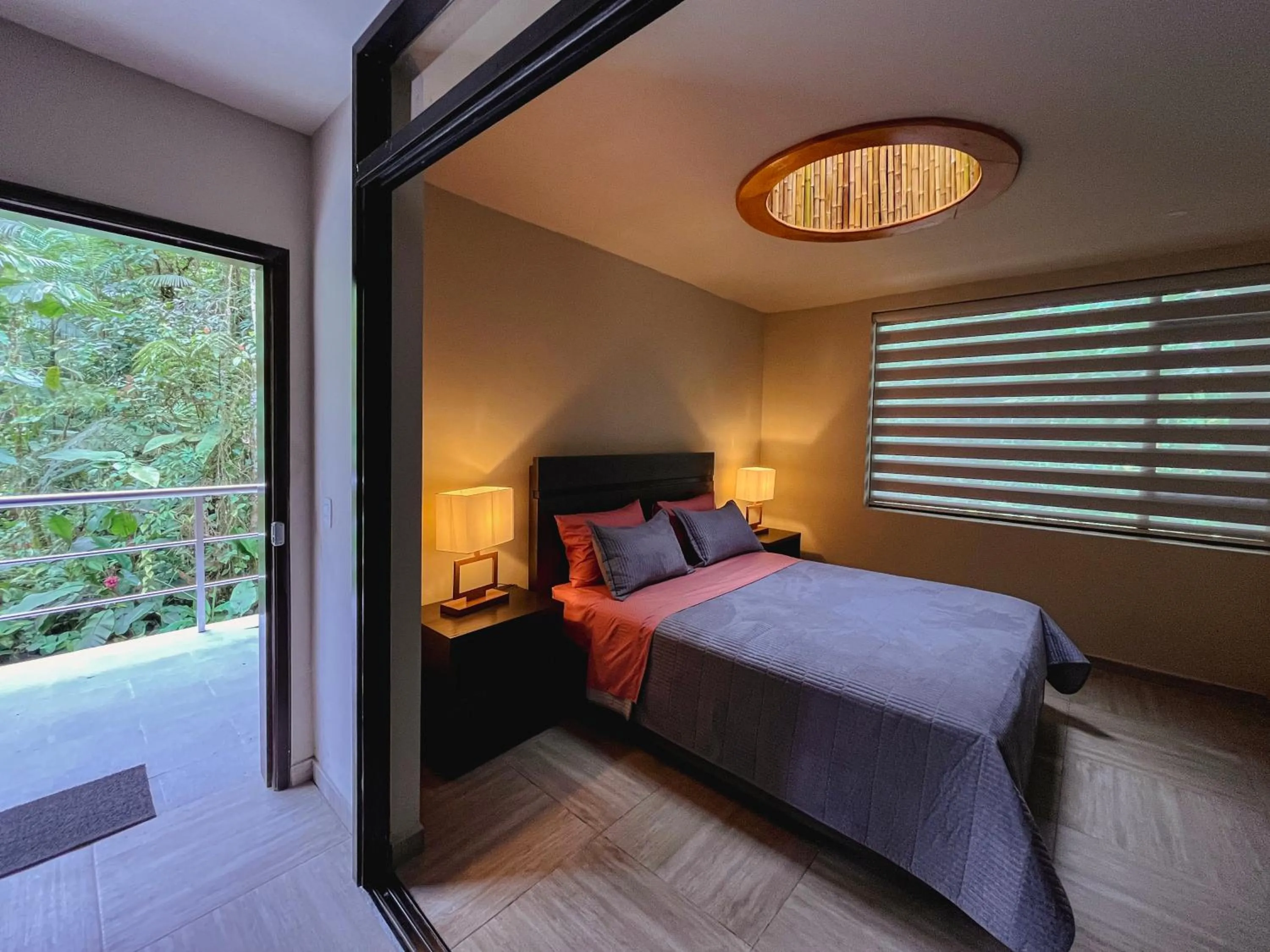 Bed in Mindo Garden Lodge and Wildlife Reserve