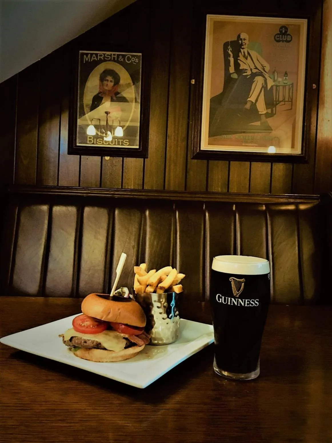 Restaurant/places to eat in The Lansdowne Hotel