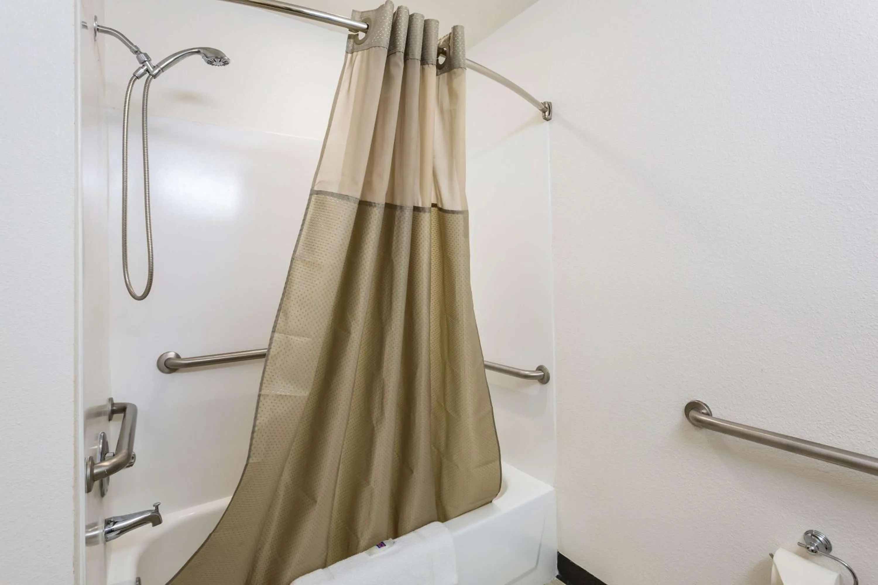 Bathroom in Motel 6-Smyrna, GA - Atlanta